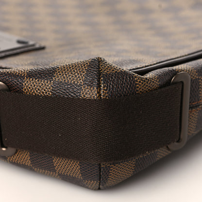 Louis Vuitton Damier Ebene Brooklyn MM 8 of 8