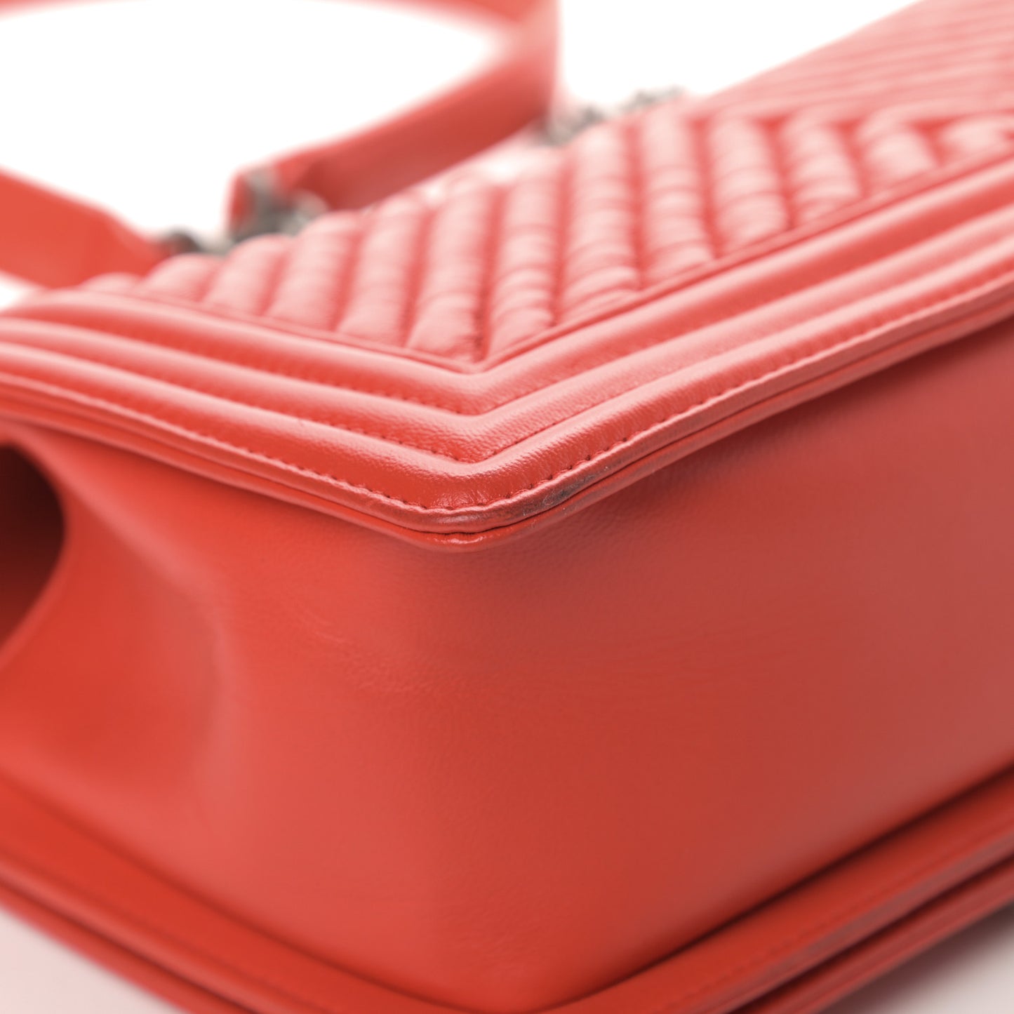 Wrinkled Lambskin Chevron Quilted Medium Boy Flap Orange