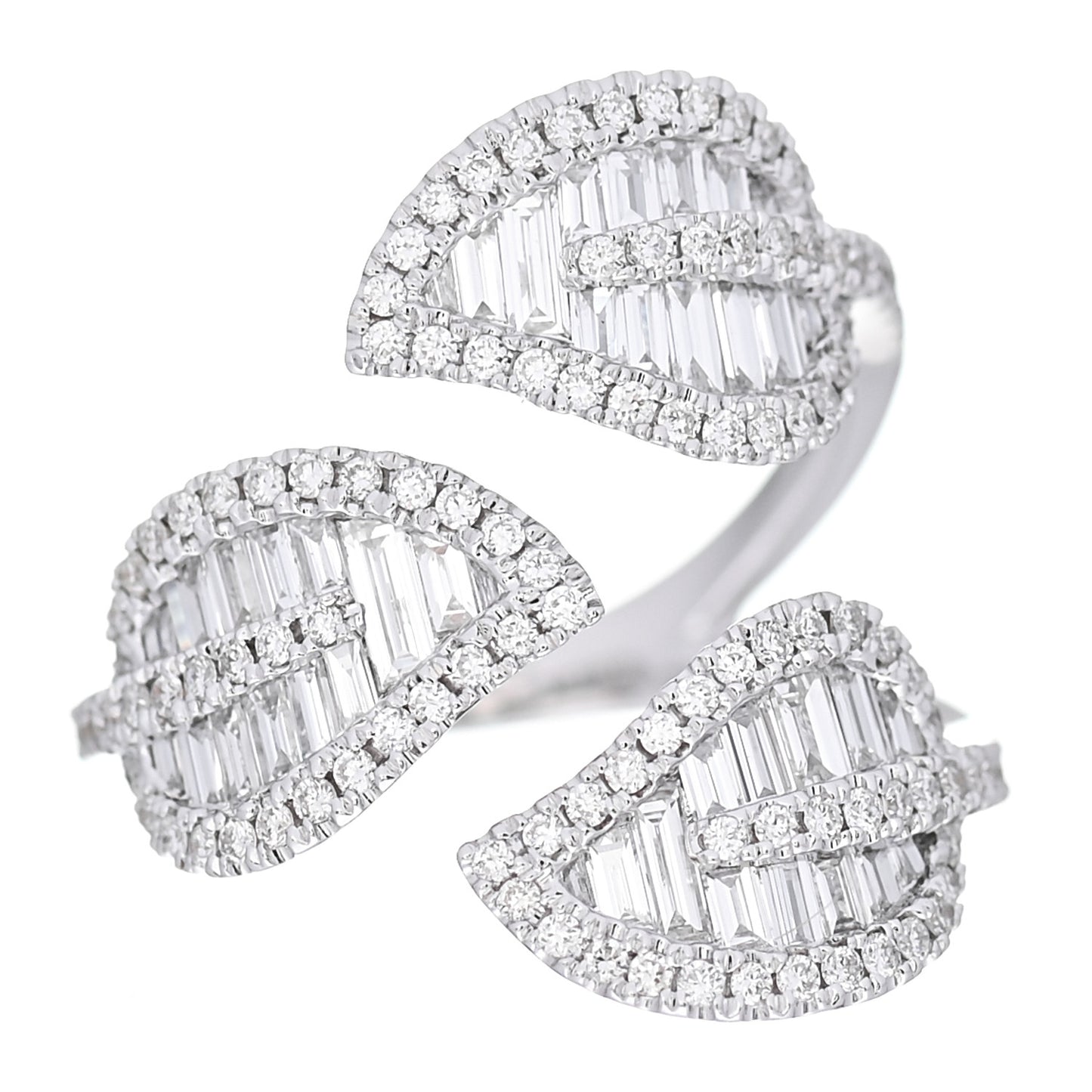 18K White Gold Diamond Tri-Leaf Ring 49 5