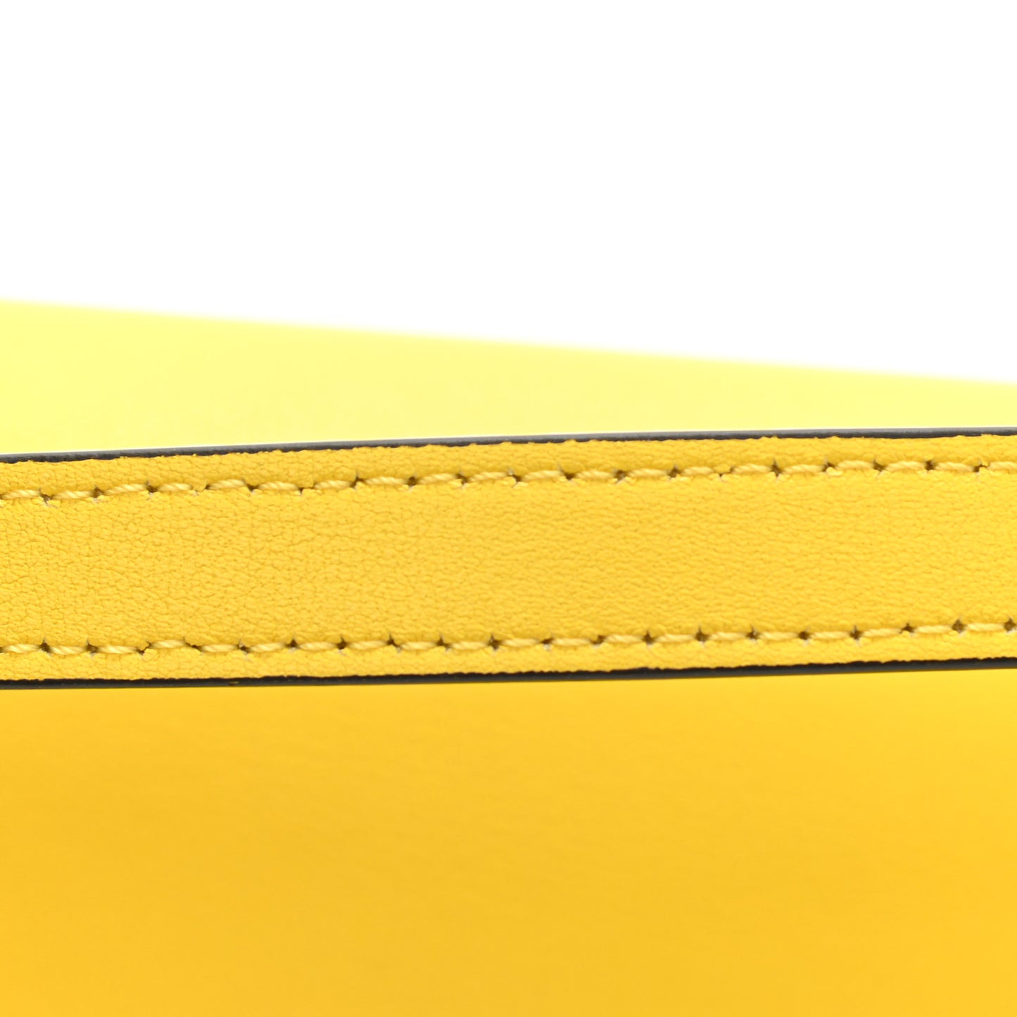 Calfskin Vlogo Loco Shoulder Bag Bright Lemon