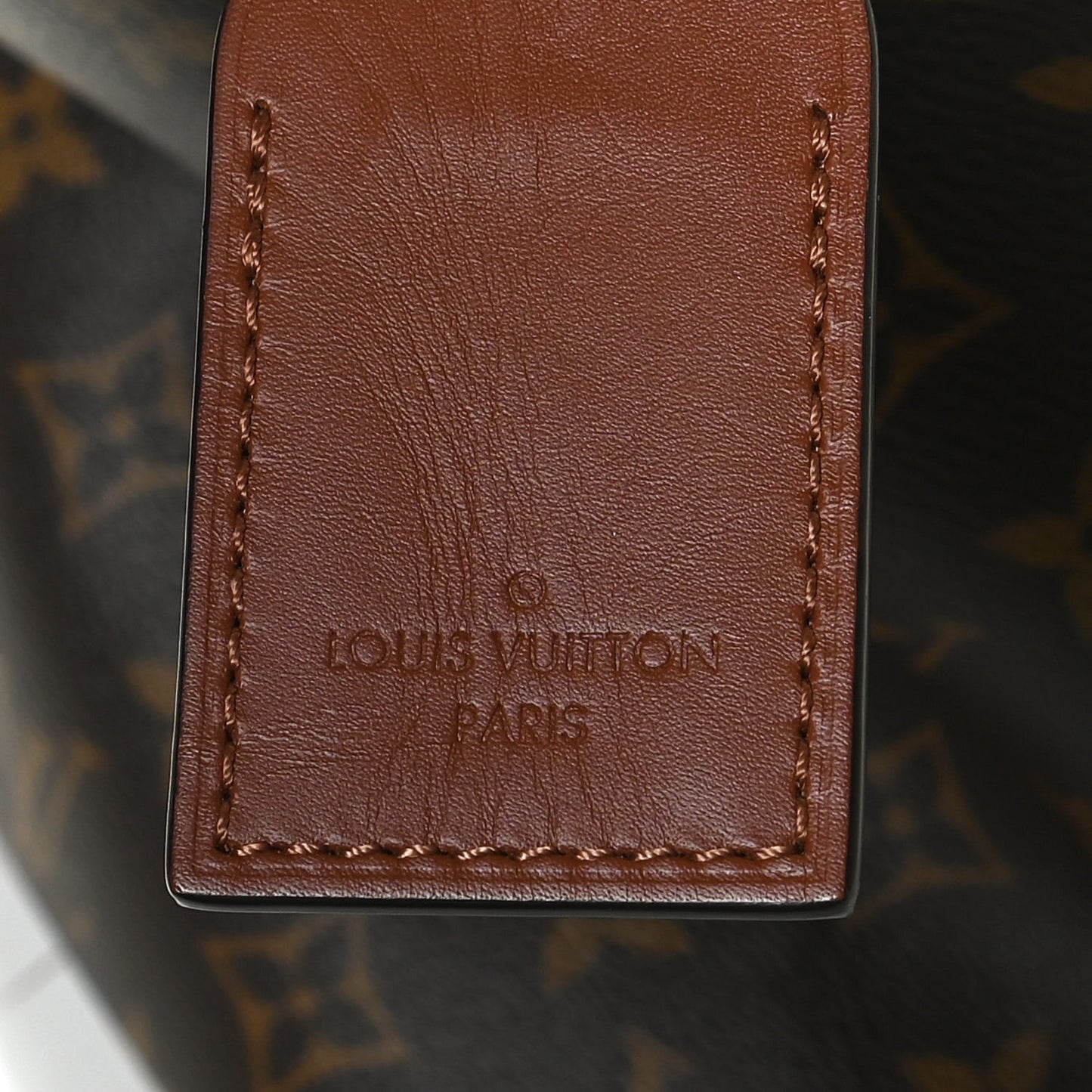 Monogram V Tote MM Black