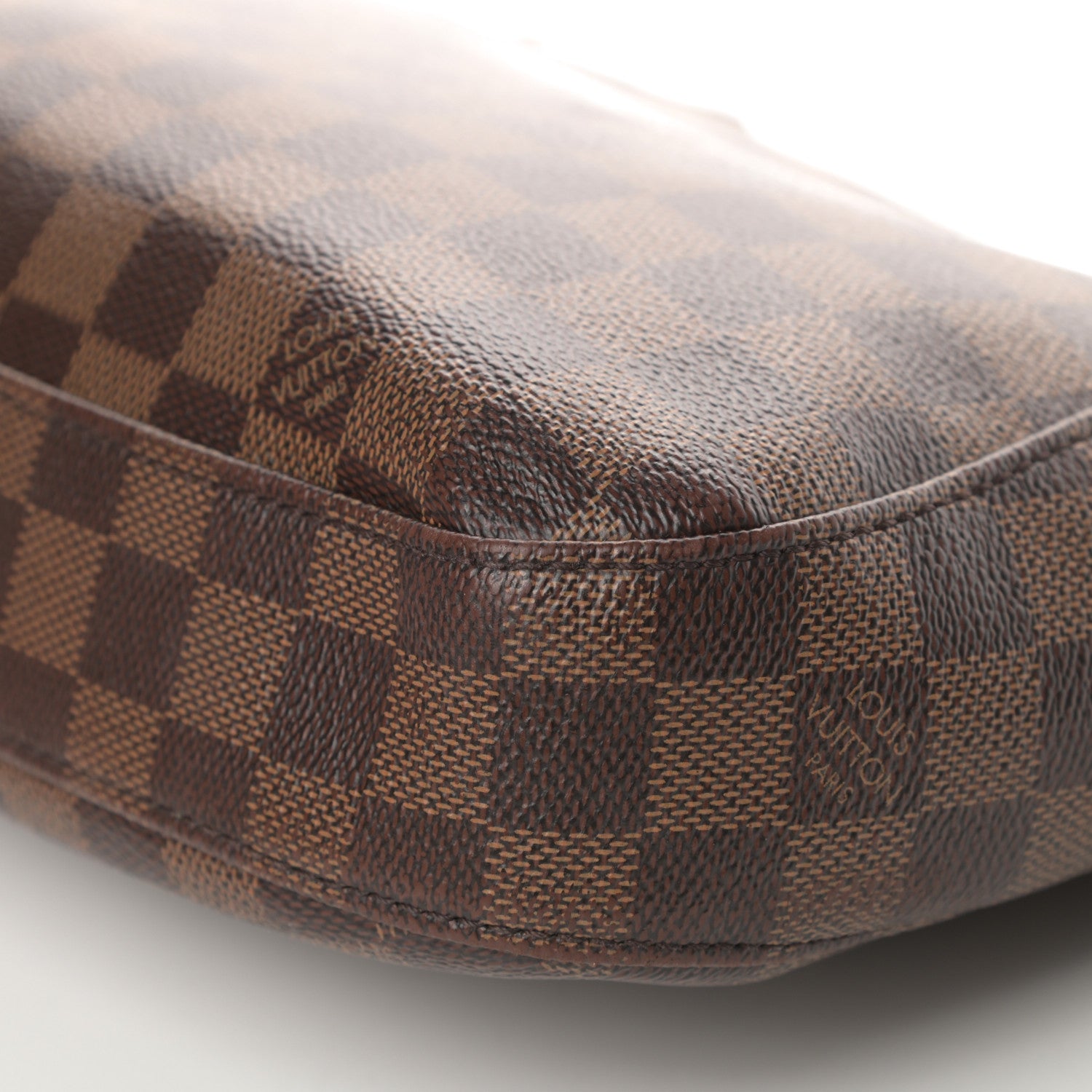 Louis Vuitton Damier Ebene South Bank Besace 12 of 18