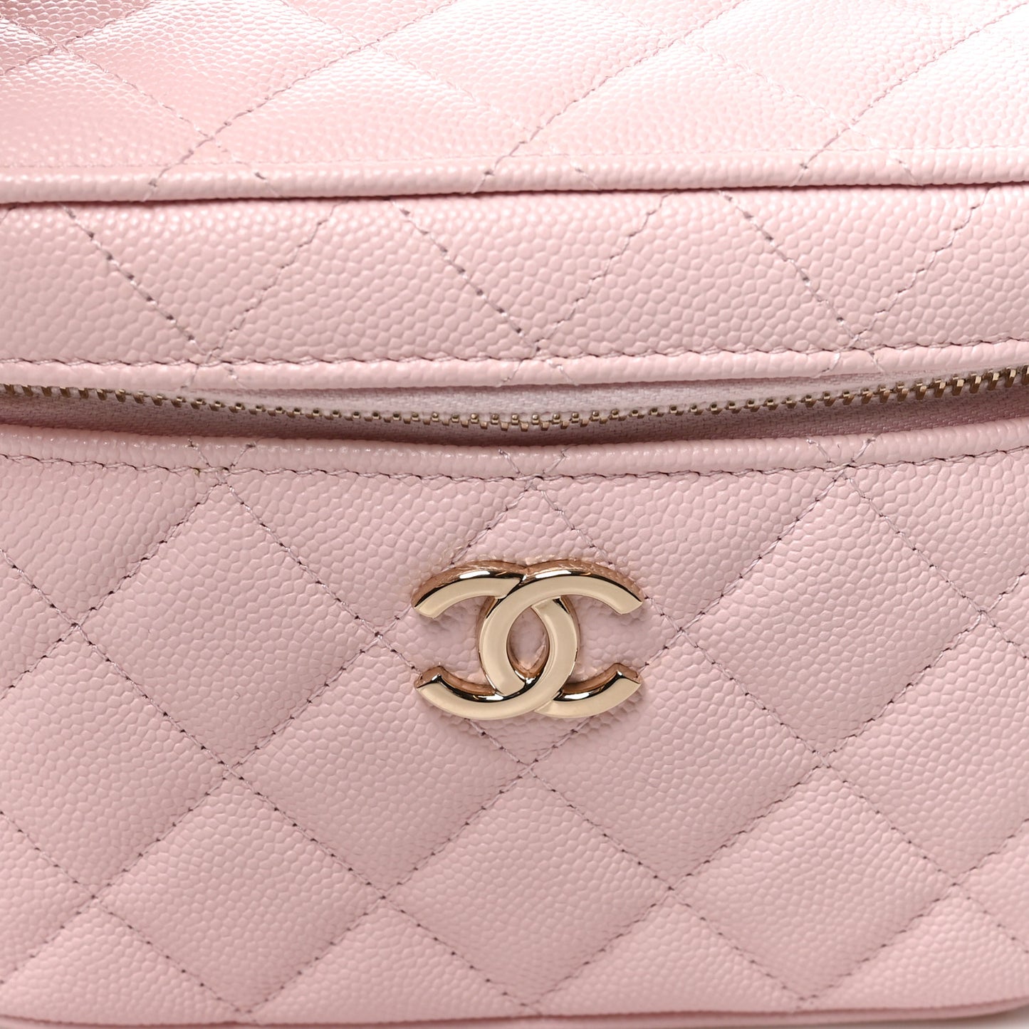 Caviar Quilted Small CC Vanity Case Light Pink