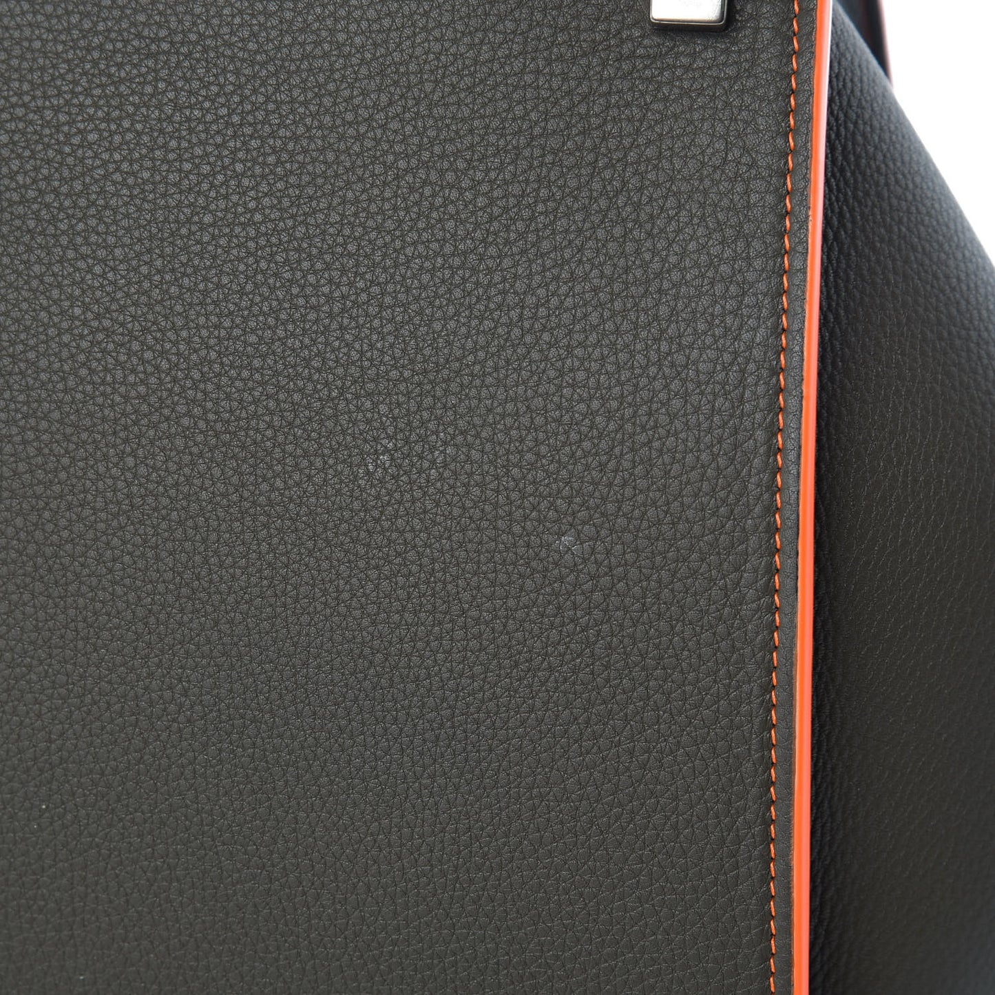 Baby Grained Calfskin Medium Phantom Luggage Stone