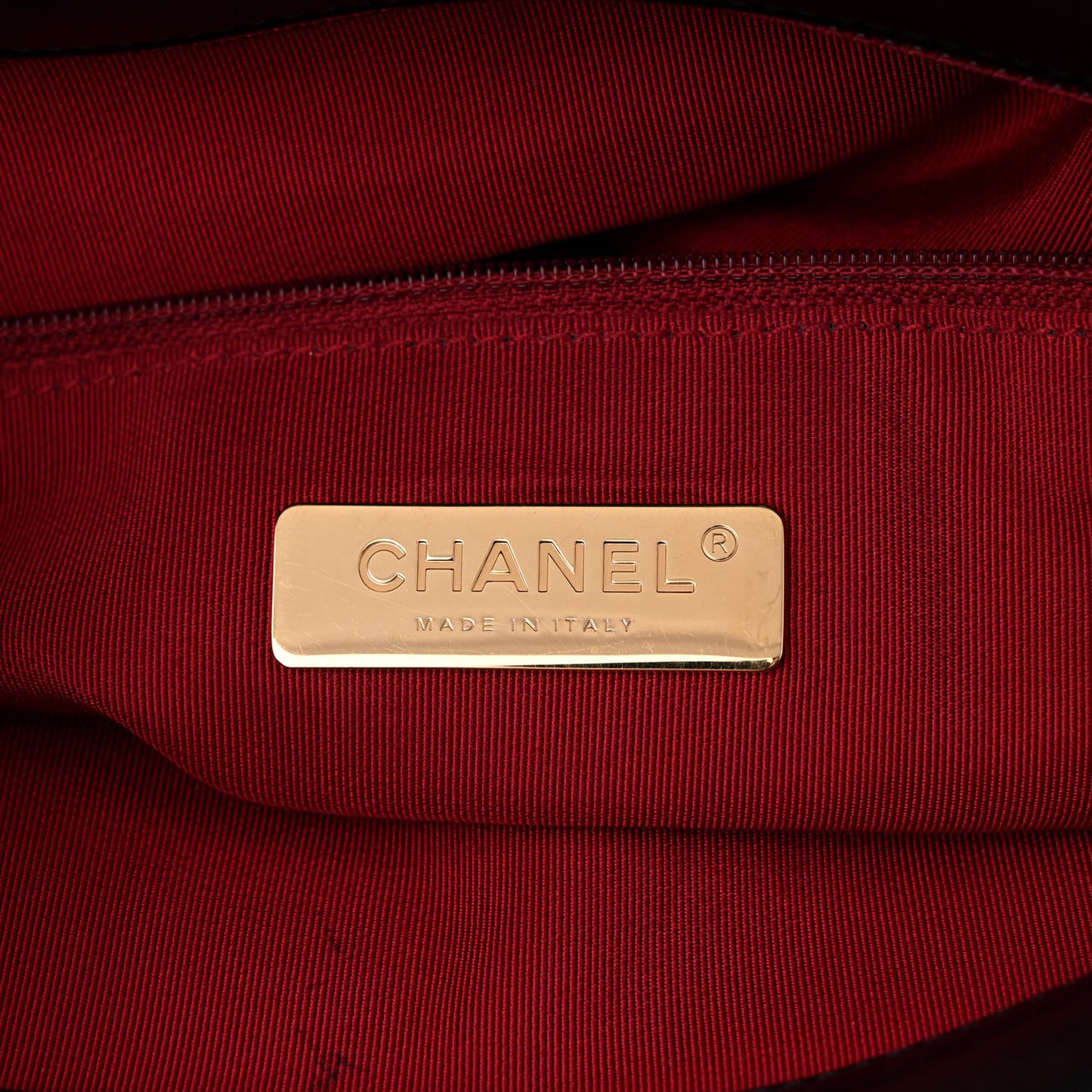 Lambskin Quilted Maxi Chanel 19 Flap Black