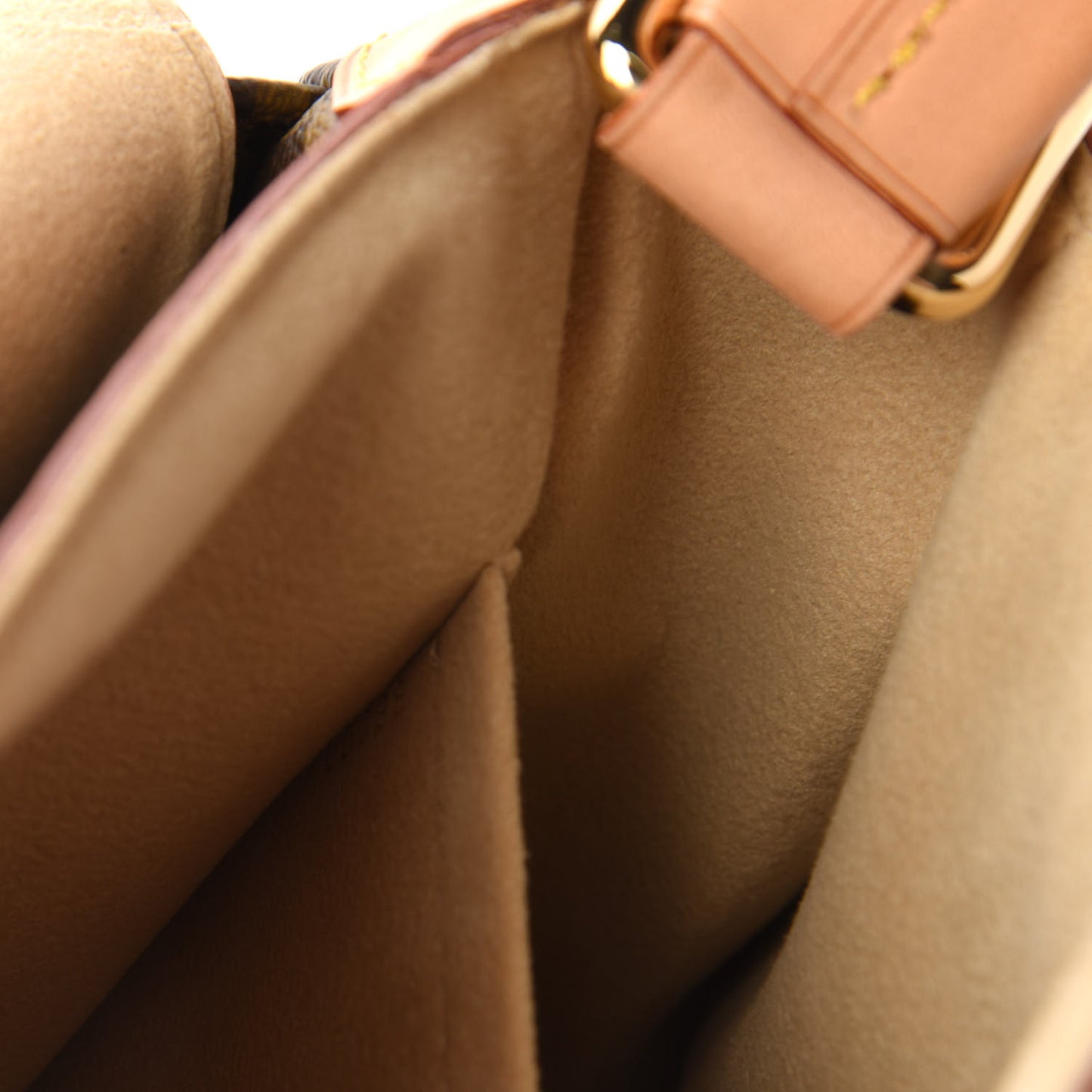 Monogram Beverly MM