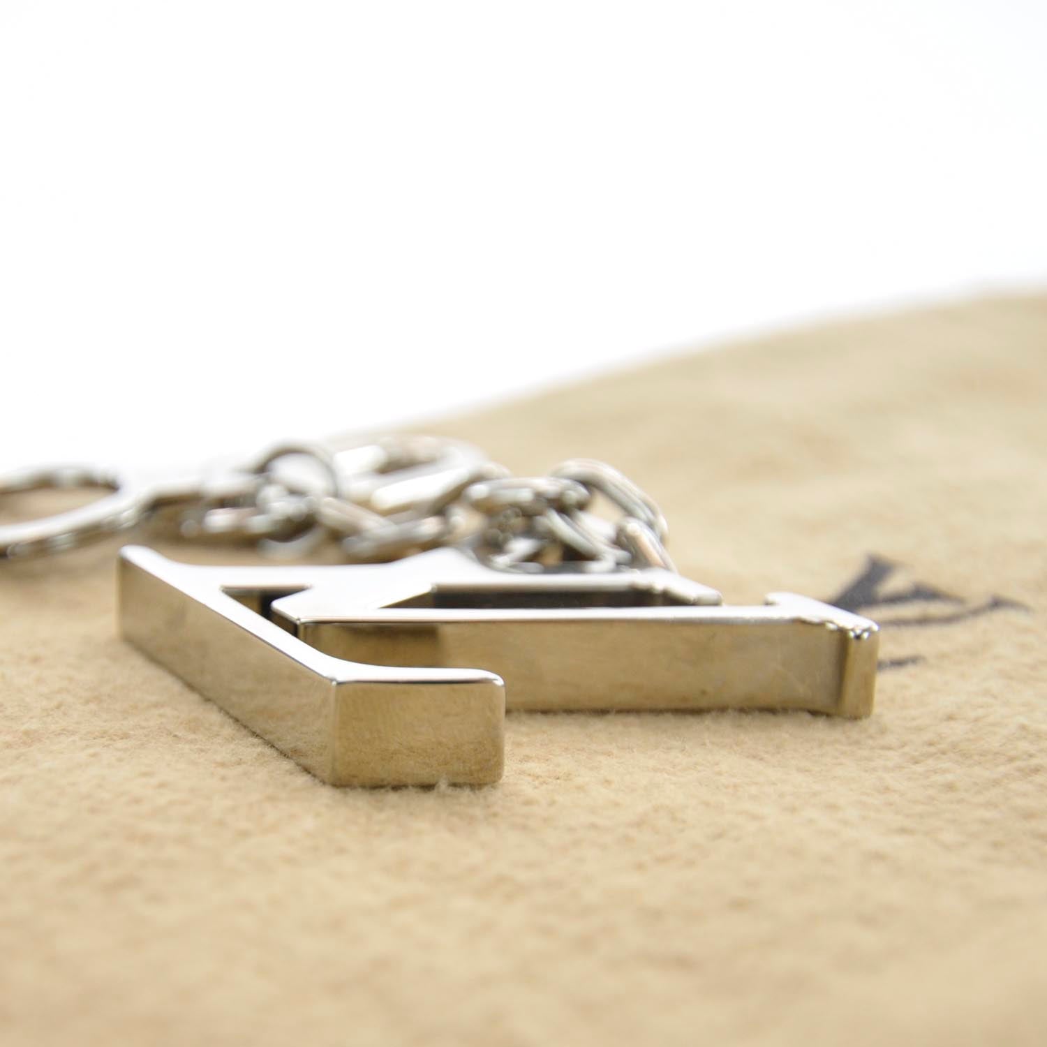 Louis Vuitton LV Facettes Key Holder Silver 4 of 4