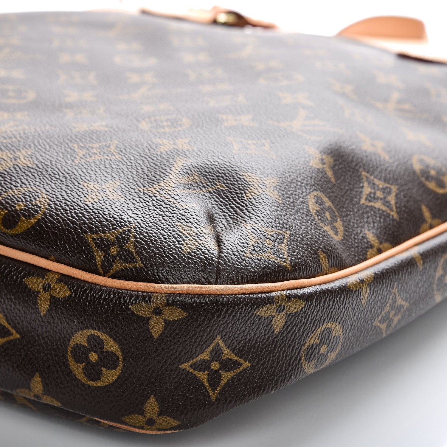 Louis Vuitton Monogram Odeon GM 8 of 10