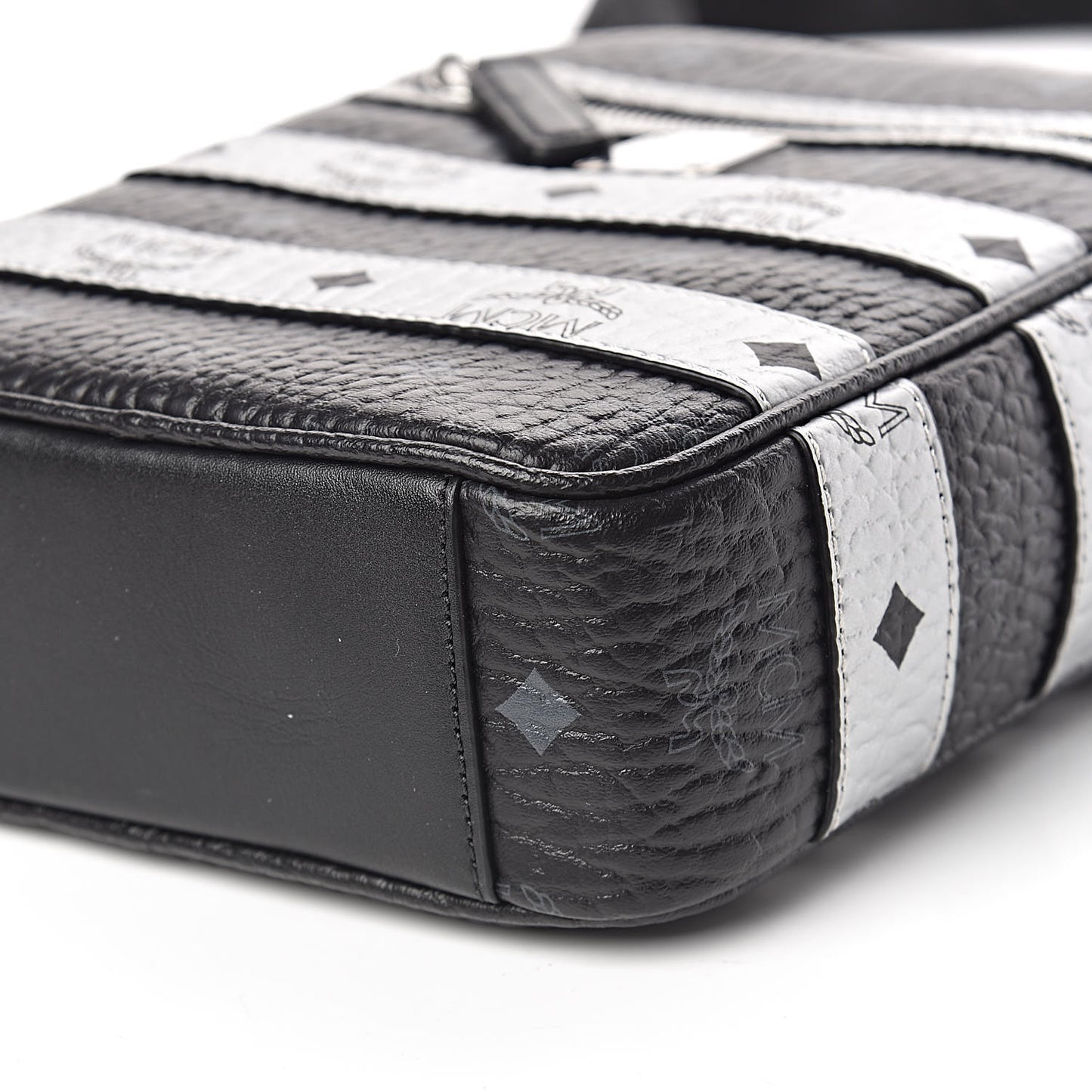 Visetos Spot Crossbody Bag Black