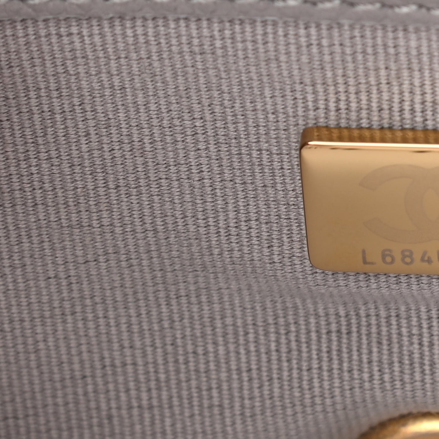 Caviar Quilted Mini Bracelet On Chain Flap Grey