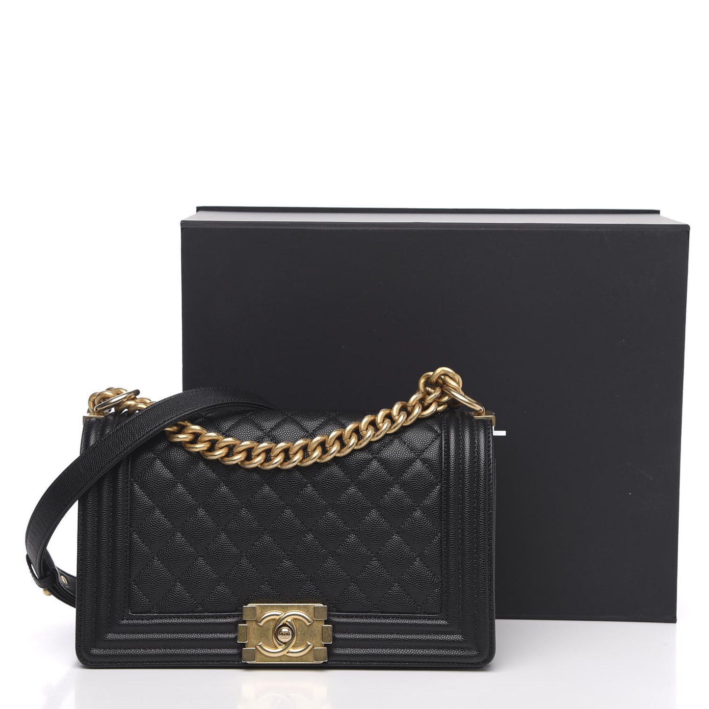 Caviar Quilted Medium Boy Flap Black
