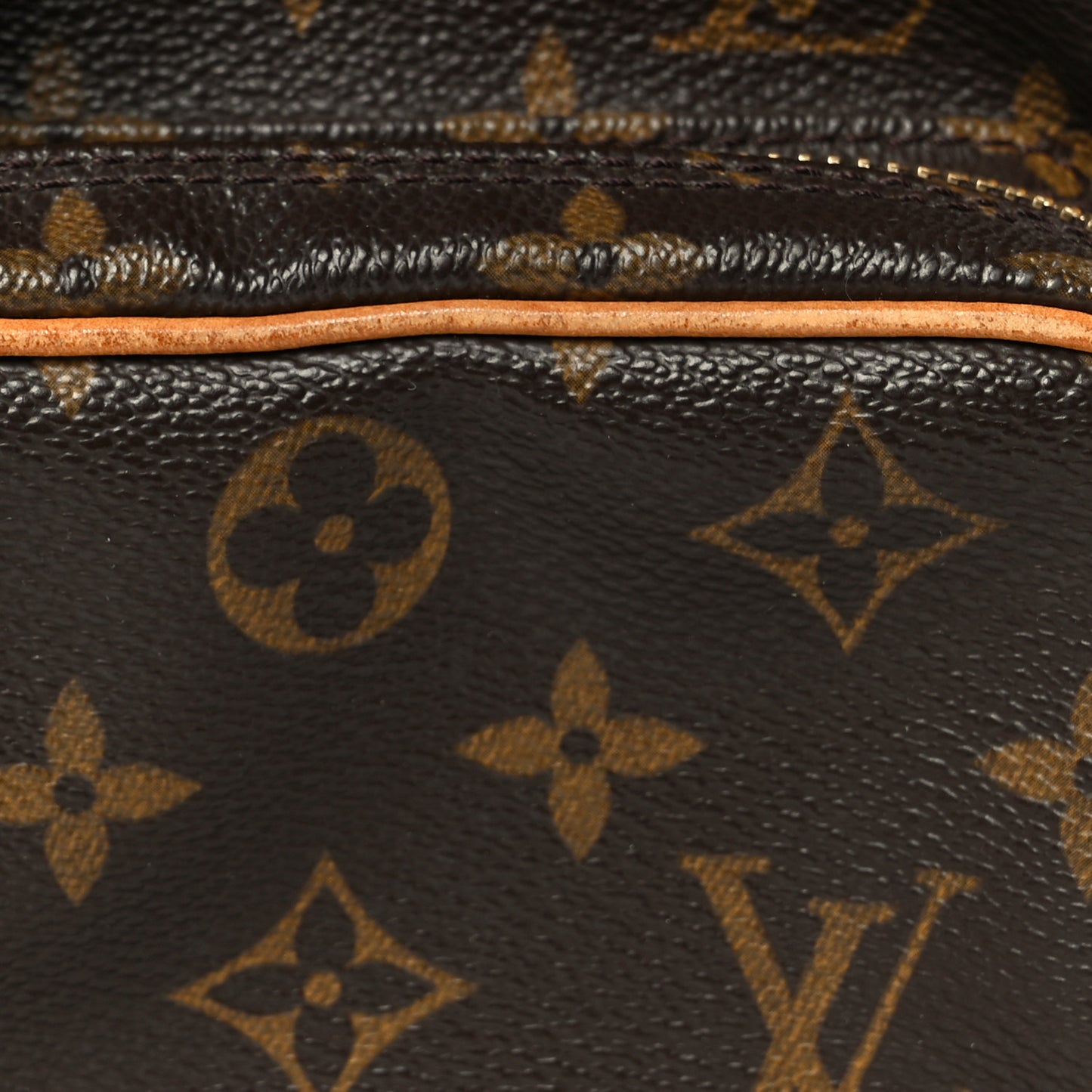 Monogram Amazone