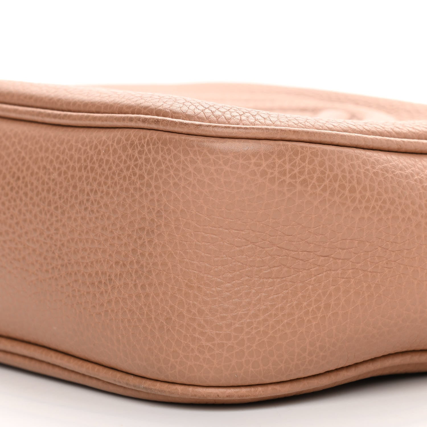 Gucci Pebbled Calfskin Small Soho Disco Bag Camelia 10 of 14
