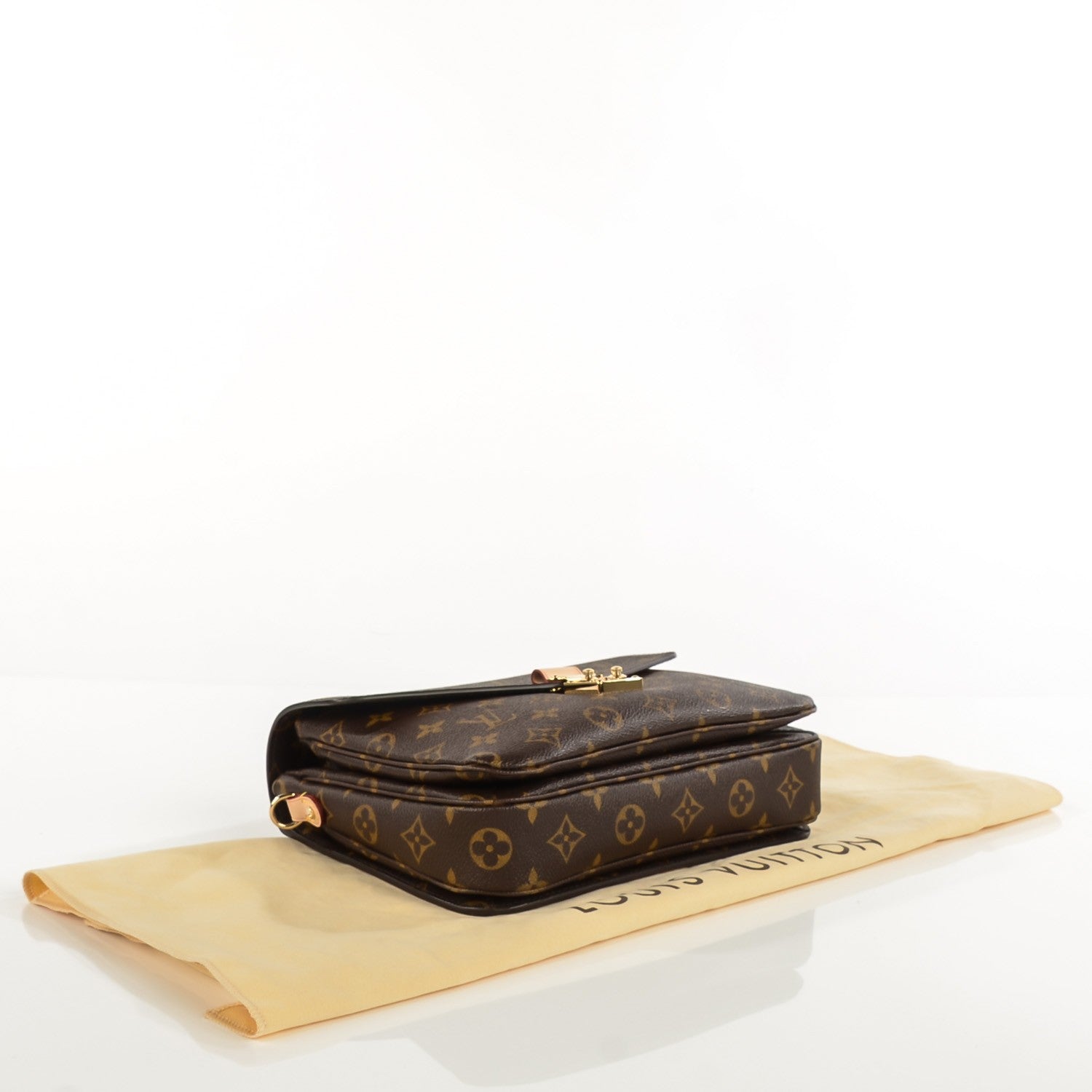 Louis Vuitton Monogram Pochette Metis 4 of 7