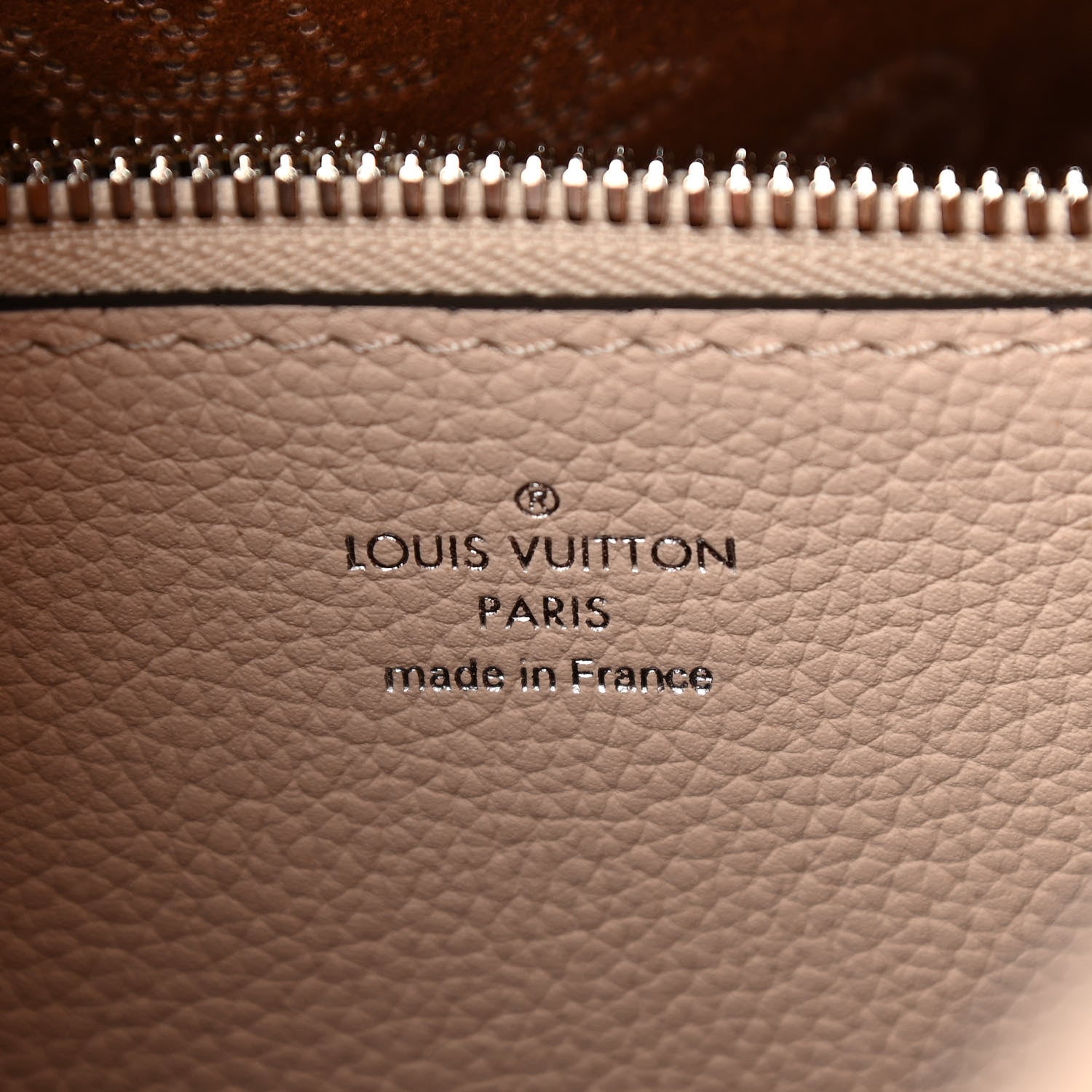 Louis Vuitton Mahina Muria Creme 6 of 10