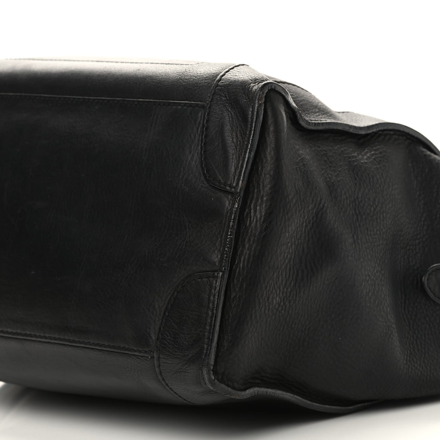 Smooth Calfskin Medium Phantom Luggage Black