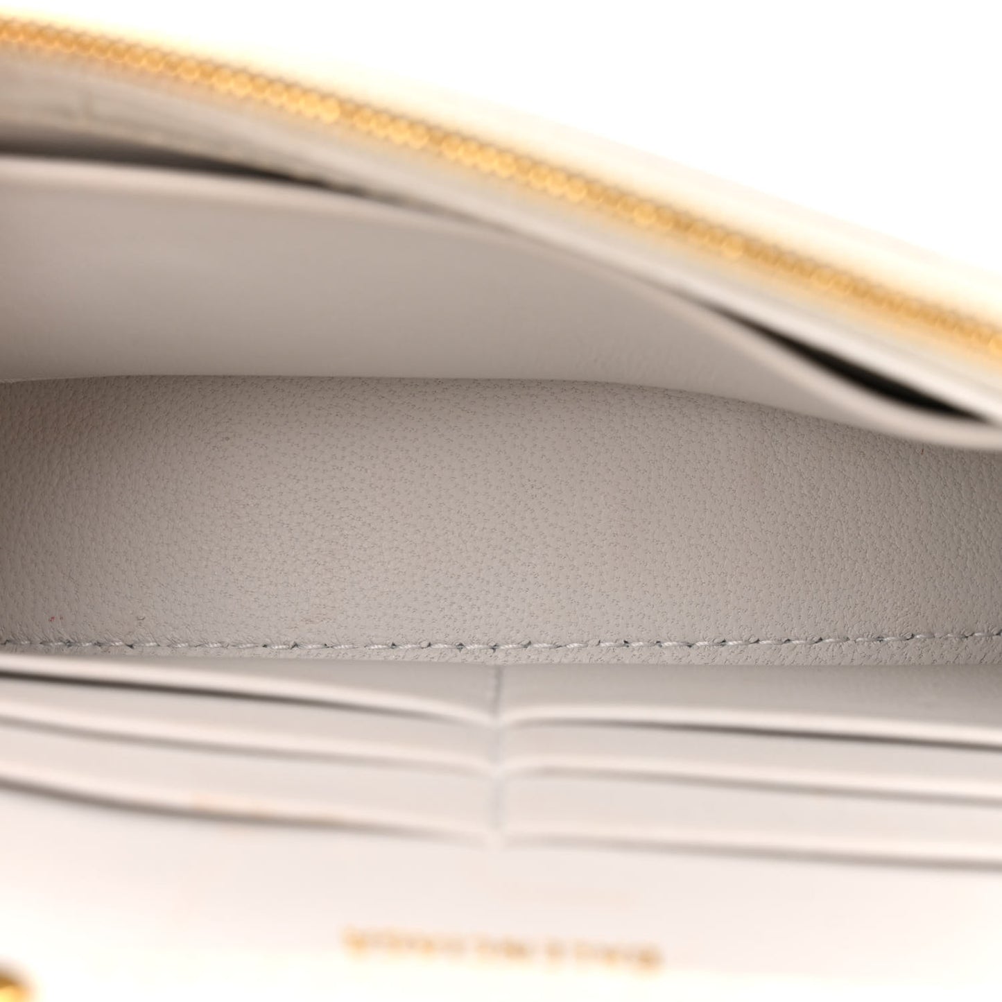 Shiny Calfskin Crocodile Embossed Hourglass Chain Bag Cream