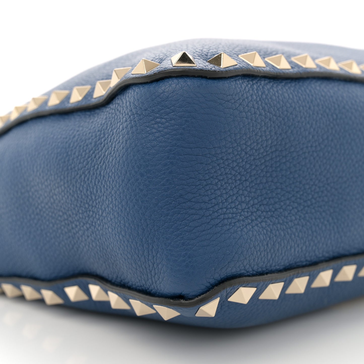 Pebbled Calfskin Small Rockstud Flip-Lock Messenger Bag Blu Delft