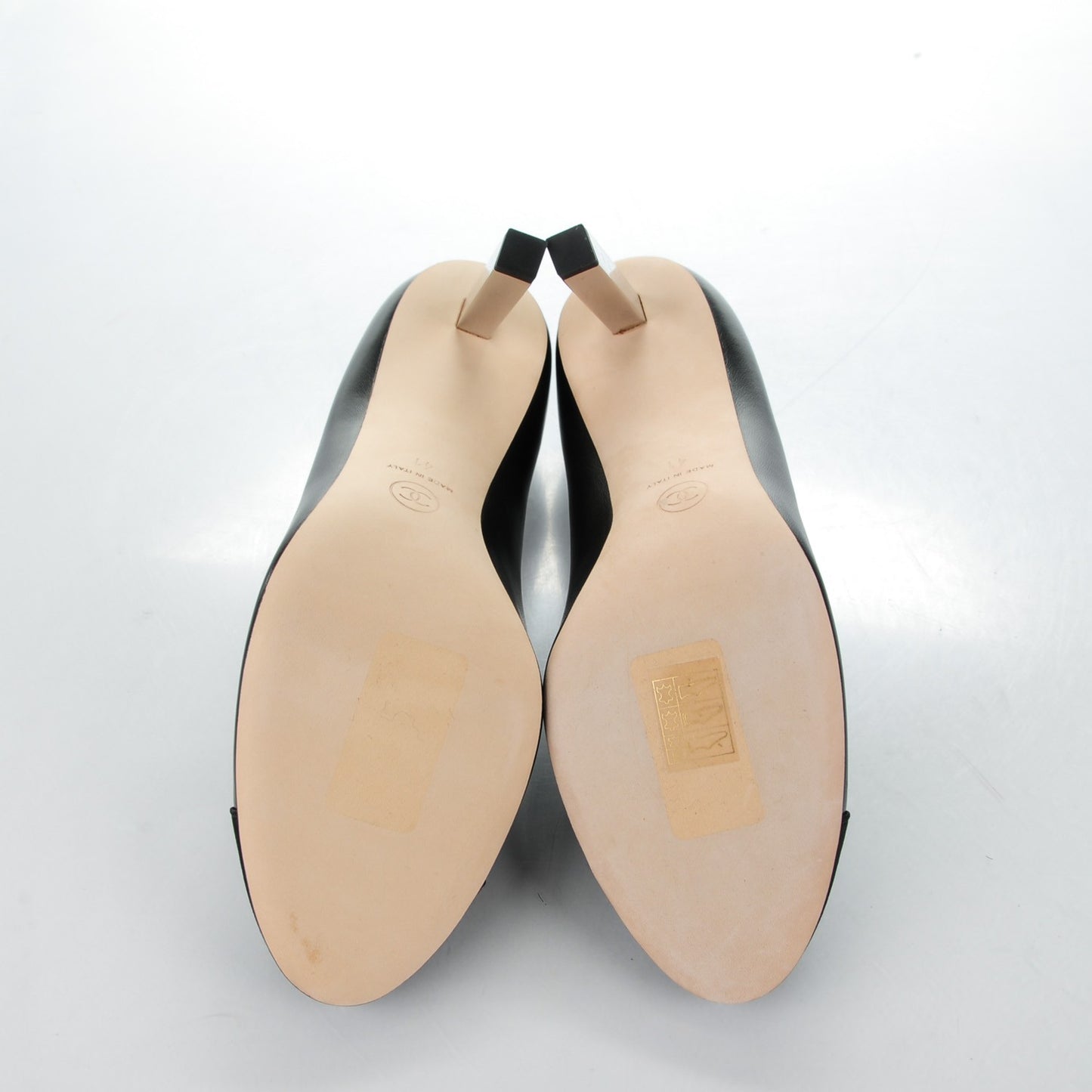 Lambskin Satin Cap Toe Pumps 41 Black