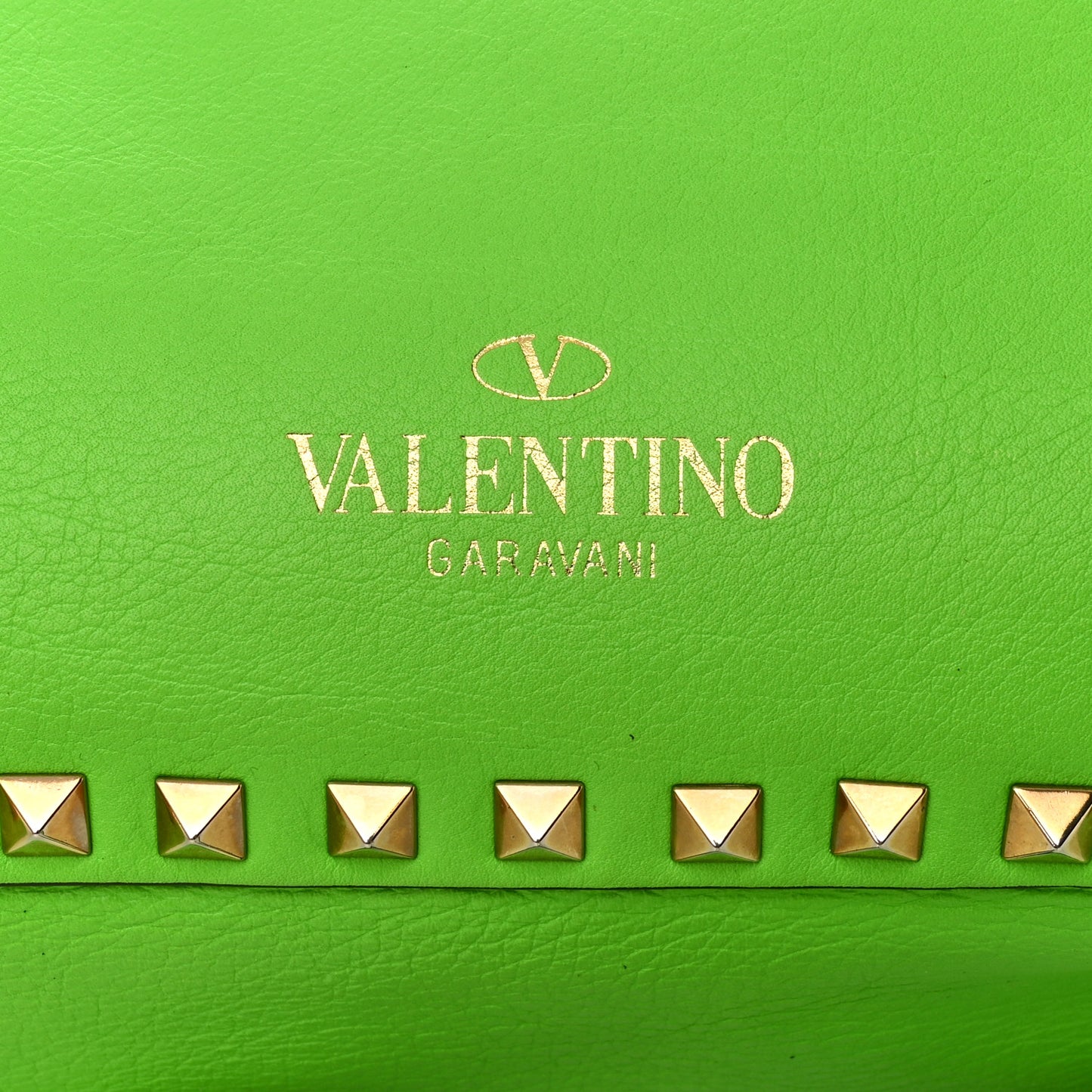 Vitello Medium Rockstud Tote Green Fluo
