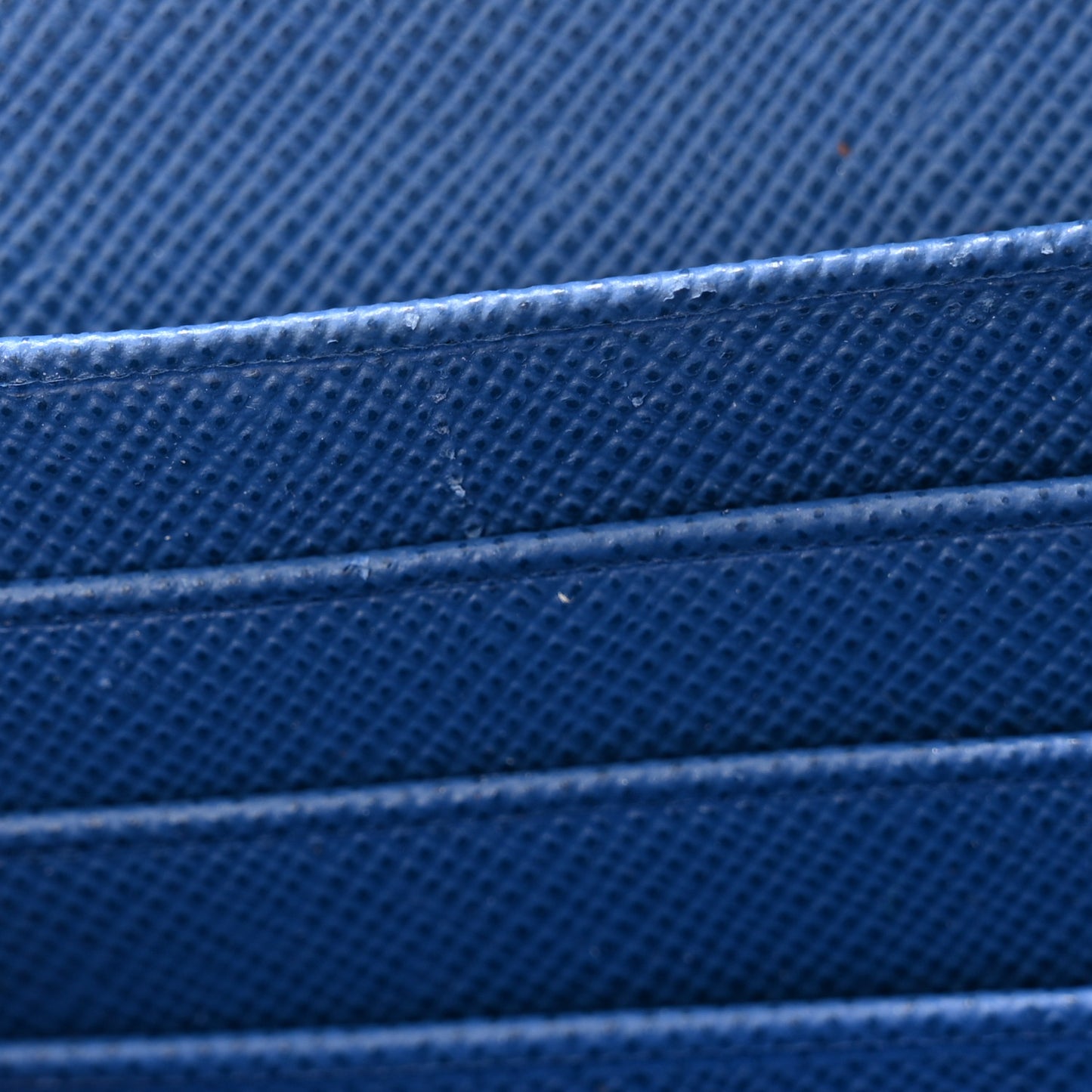 Saffiano Tuc Continental Flap Wallet Azzurro