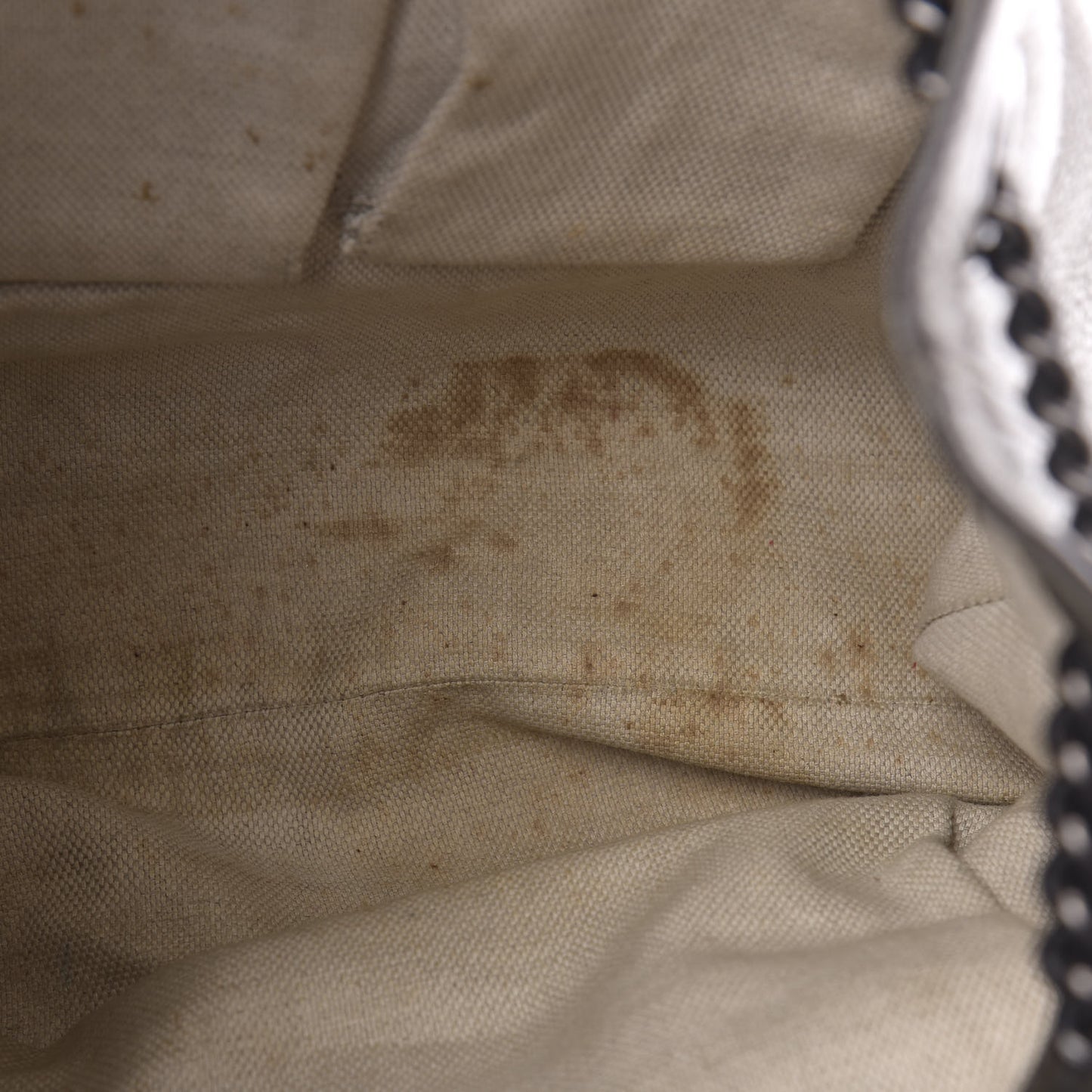 Metallic Pebbled Calfskin Medium Soho Chain Shoulder Bag Sasso