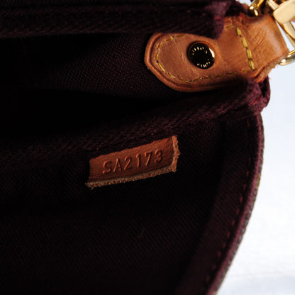 Louis Vuitton Monogram Favorite MM 7 of 8