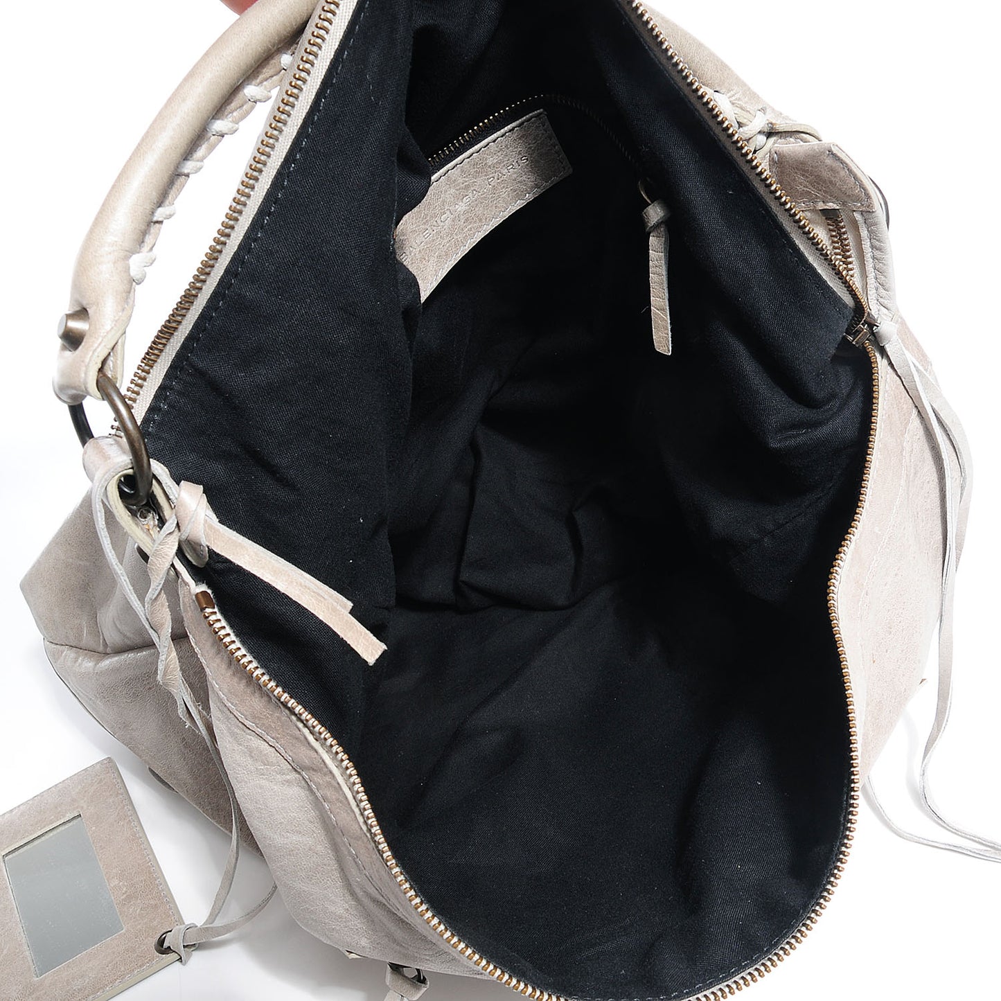 Chevre Classic Hardware Day Hobo Greige