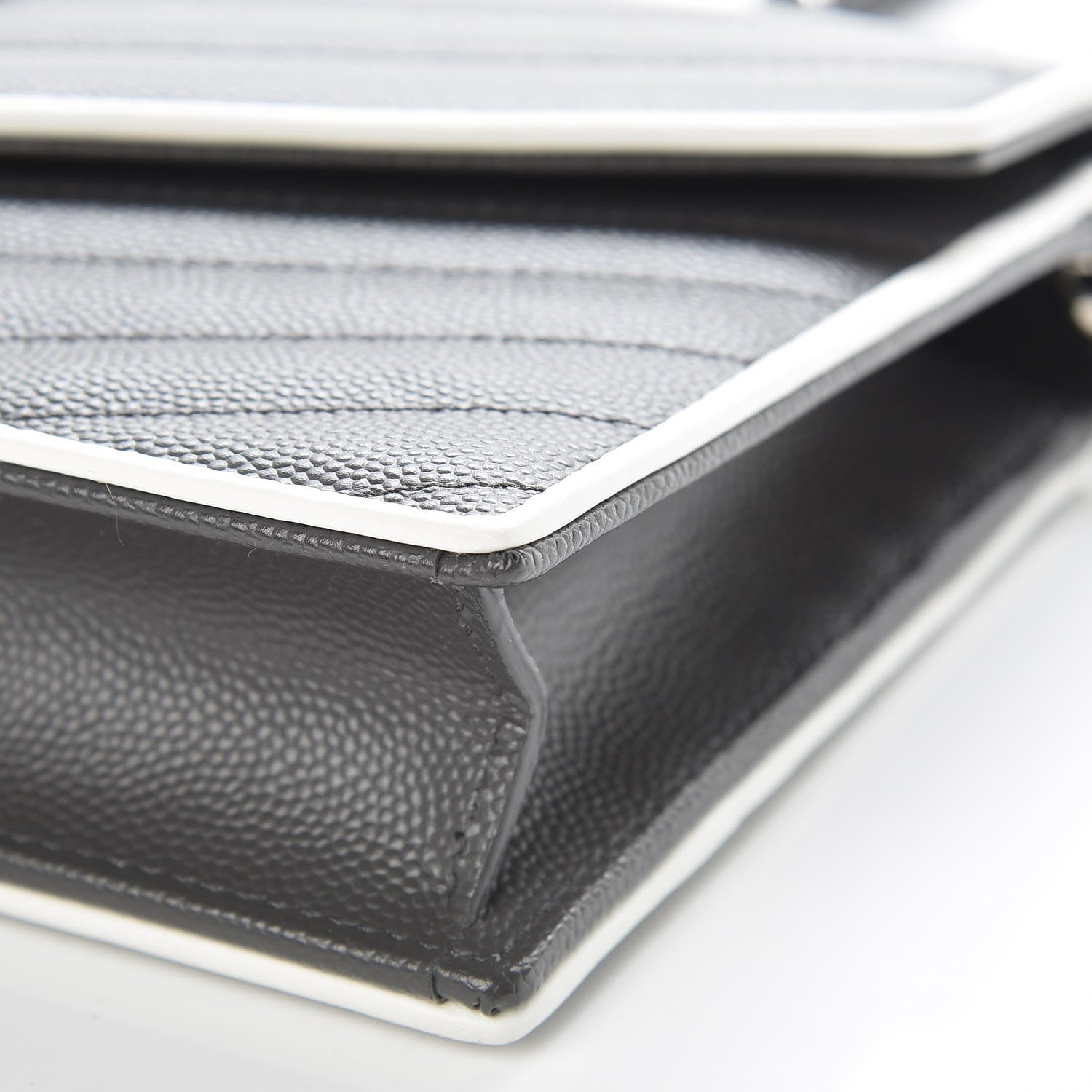 Saint Laurent Grain De Poudre Matelasse Chevron Monogram Chain Wallet Asphalt White 8 of 9