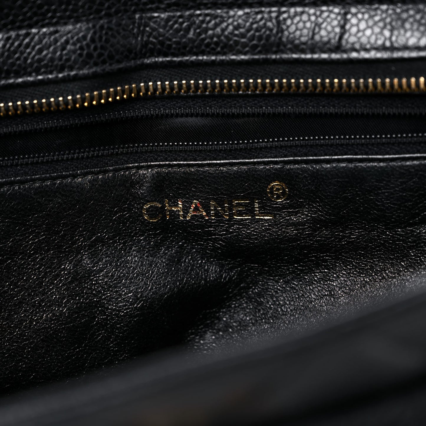 Caviar Quilted Shoulder Bag Black