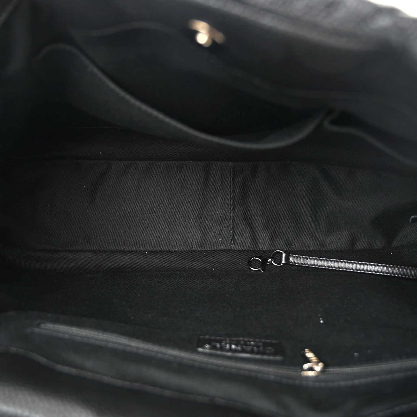Caviar Quilted Timeless CC Soft Tote Black