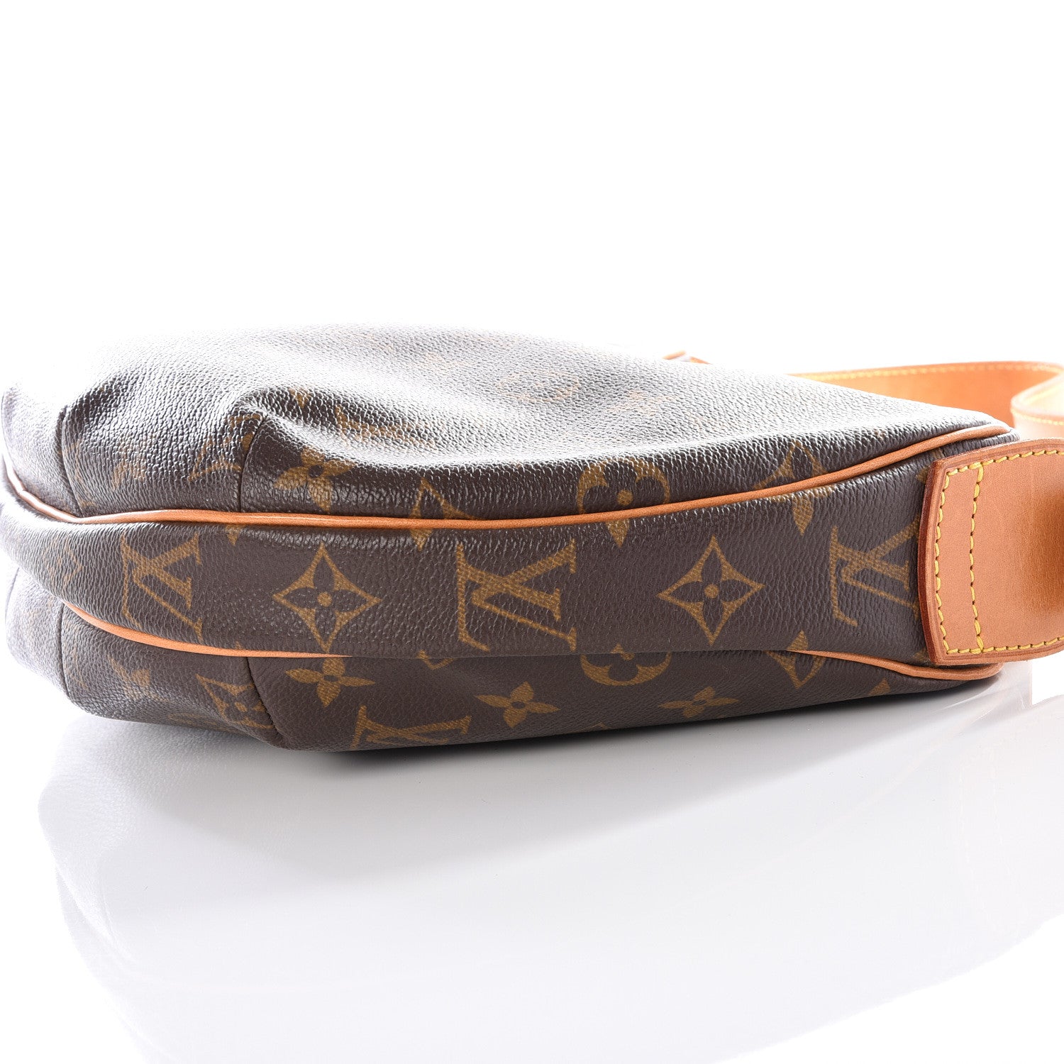 Louis Vuitton Monogram Croissant MM 8 of 12