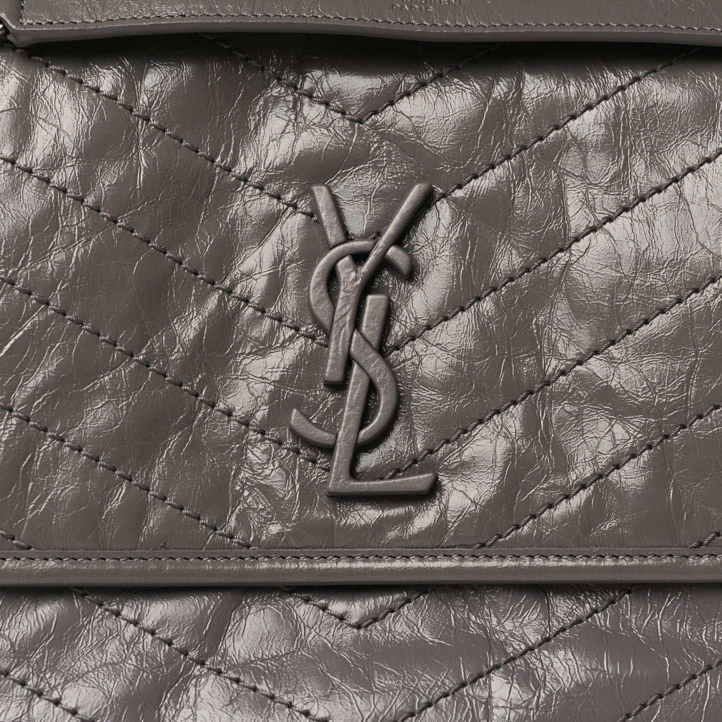 Crinkled Calfskin Matelasse Monogram Medium Niki Chain Satchel Fog