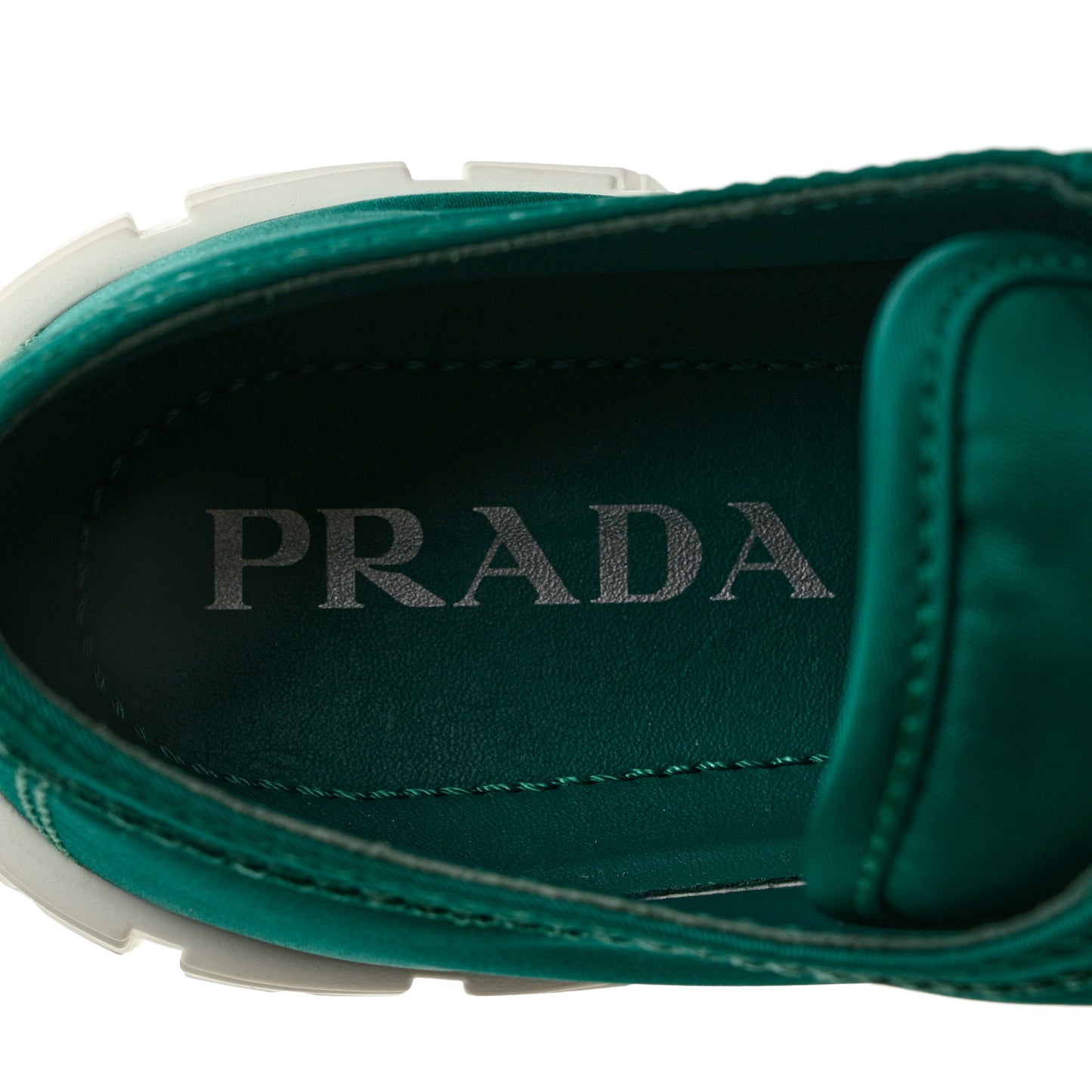 Re-Nylon Gabardine Triangle Logo Double Wheel 50mm Sneakers 38 Assenzio