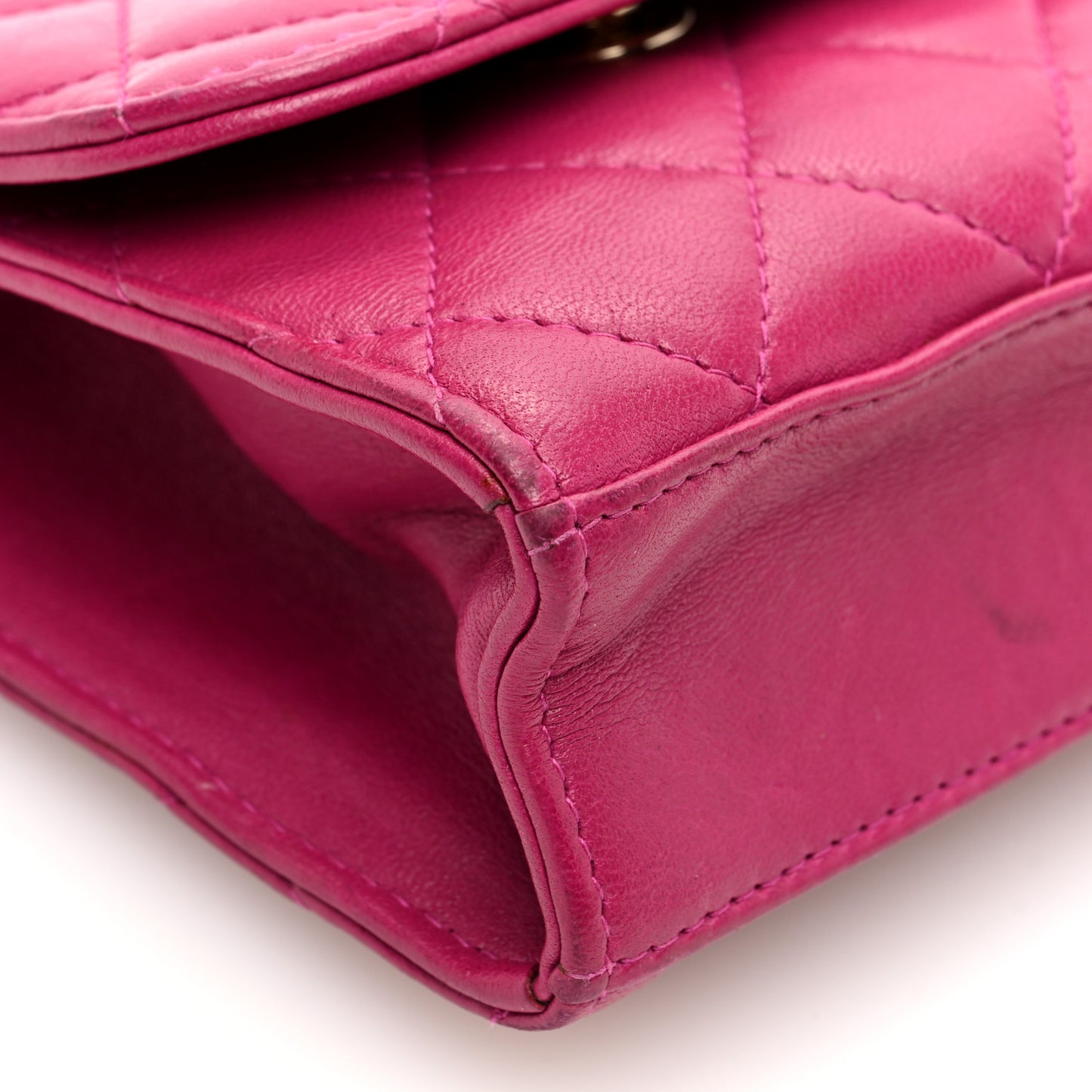Lambskin Quilted Mini Trendy CC Clutch With Chain Fuchsia