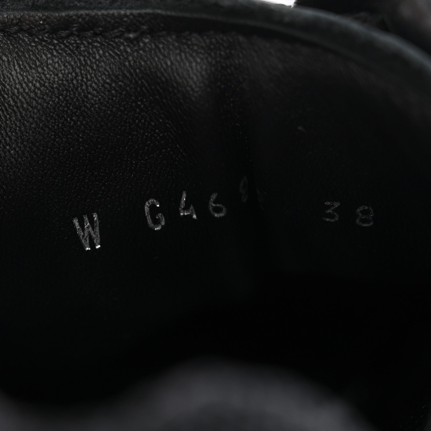 Chanel Mixed Fibers Suede Shiny Calfskin Womens CC Sneakers 38 Black 9 of 10