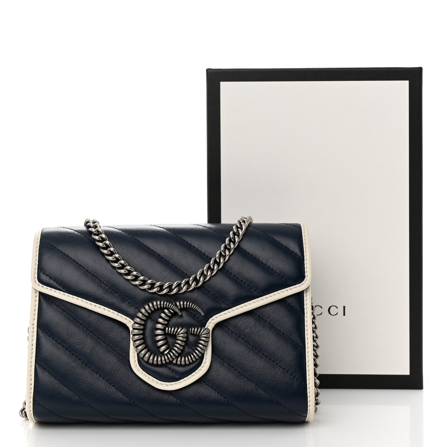 Gucci Vintage Effect Calfskin Matelasse Diagonal Torchon GG Marmont Chain Wallet Blue Agata Mystic White 10 of 10
