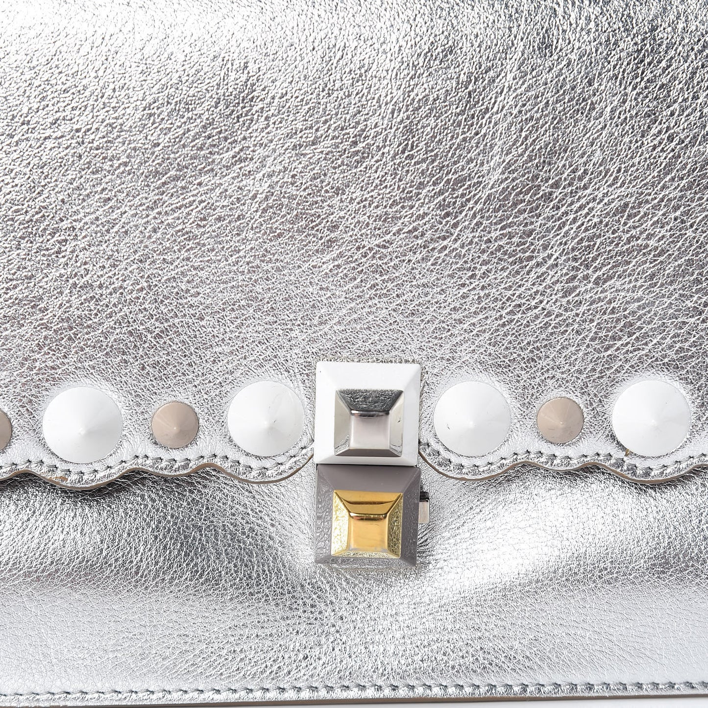 Vitello Catalan Mirror Scalloped Multi Studded Small Kan I Shoulder Bag Argento