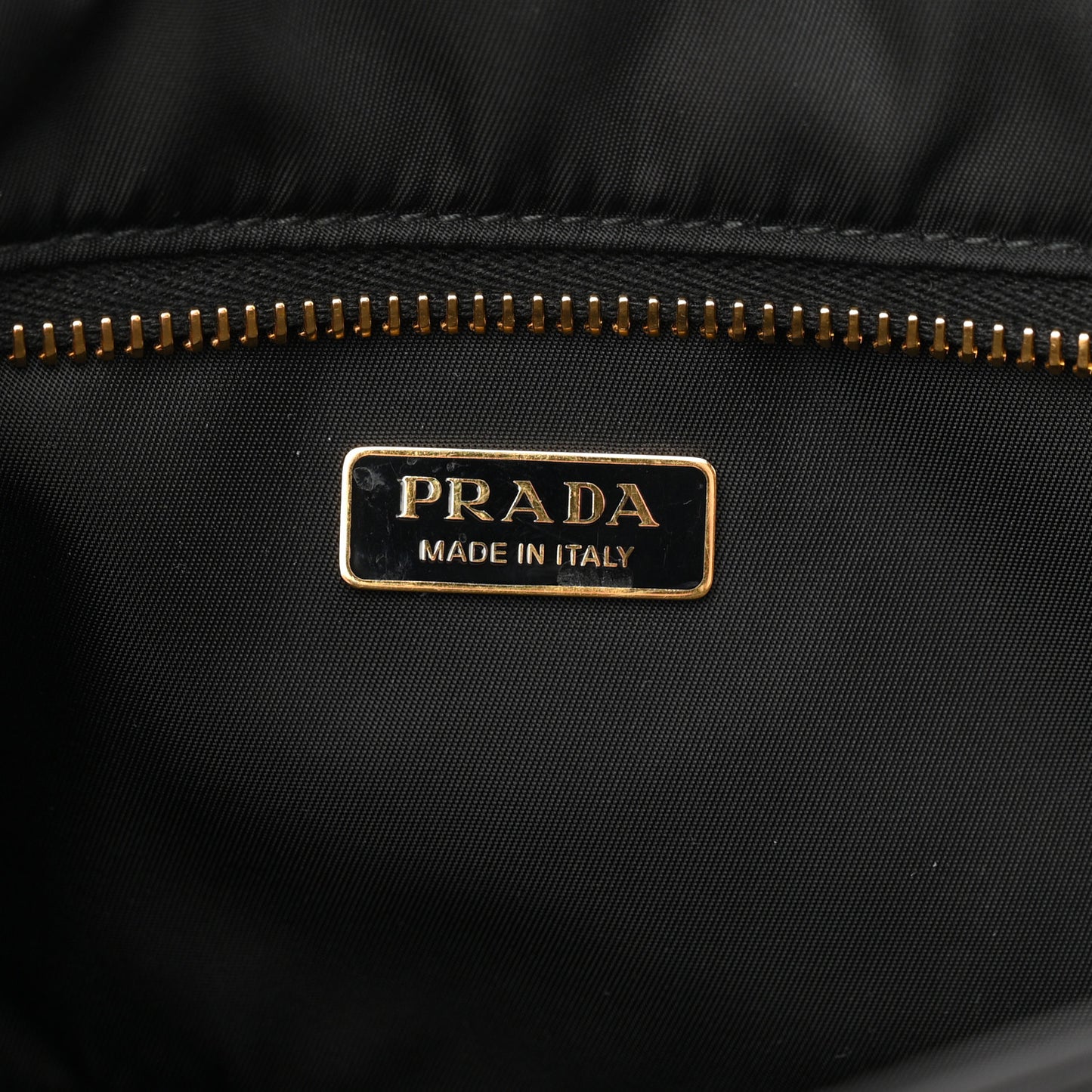 Re-Nylon Medium Explore Shoulder Bag Black