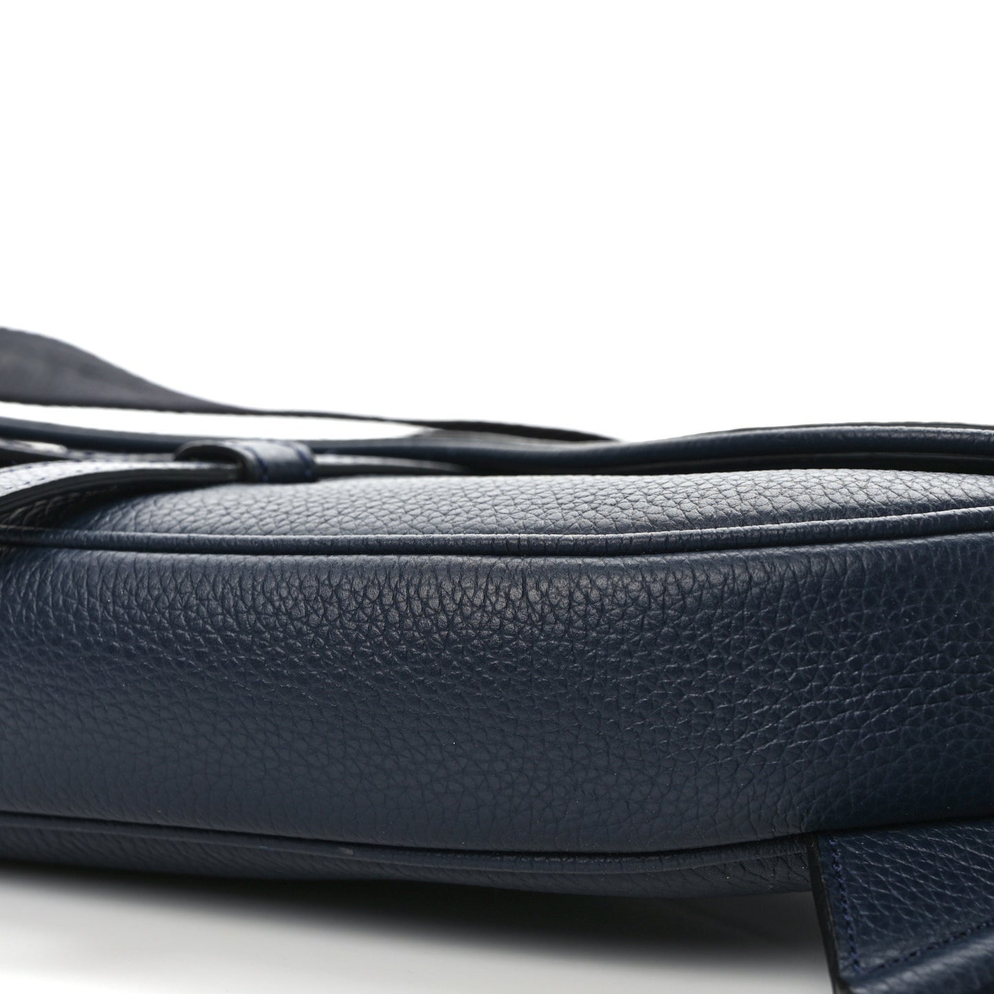 X SHAWN STUSSY Grained Calfskin Ox Head Saddle Bag Navy Blue