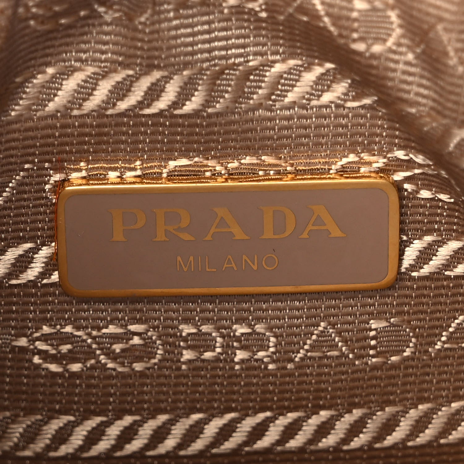 Prada Saffiano Re-Edition 2005 Shoulder Bag Cammeo Beige 6 of 9