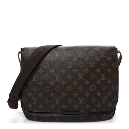 Louis Vuitton Monogram Beaubourg MM Messenger Bag 1 of 10