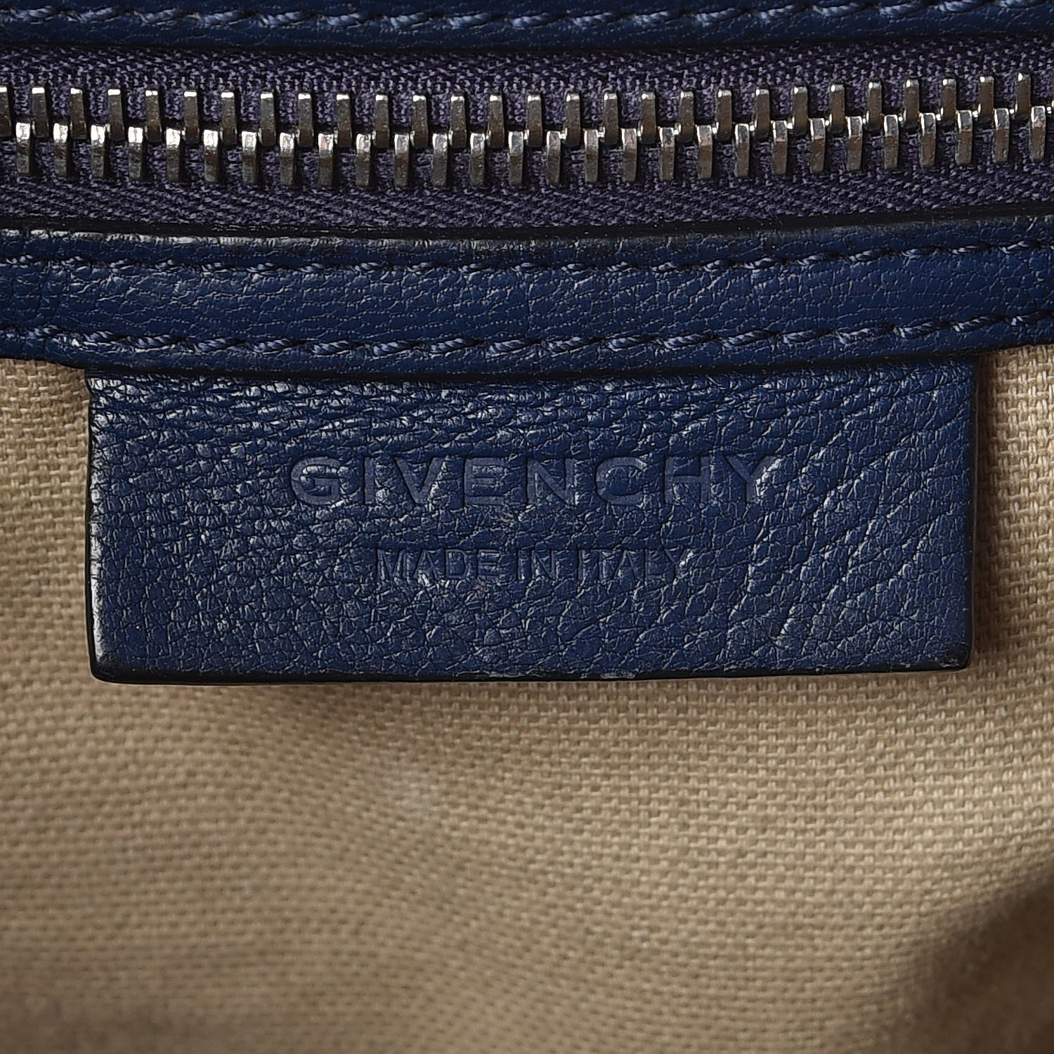 Givenchy Sugar Goatskin Medium Antigona Navy 7 of 16