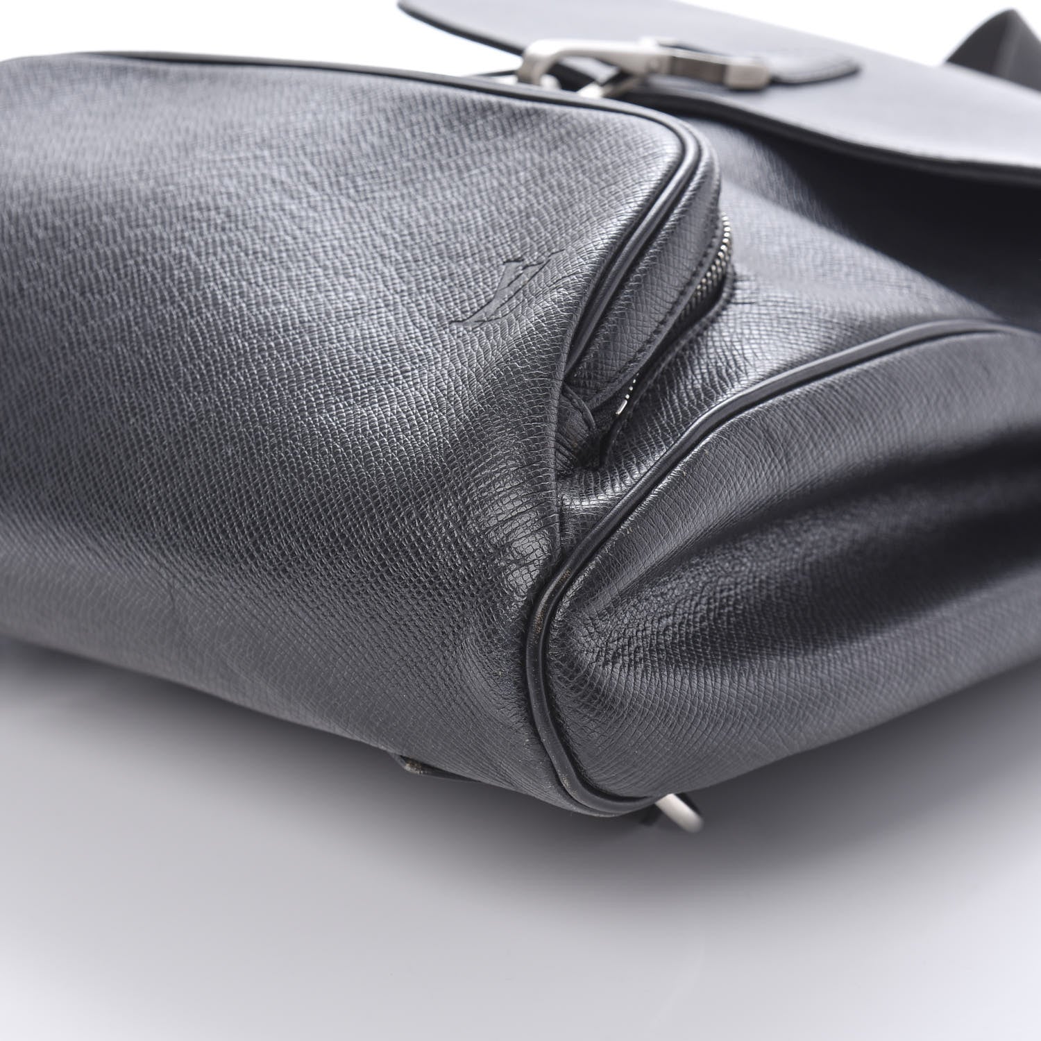 Louis Vuitton Taiga Cassiar Backpack Ardoise 6 of 8