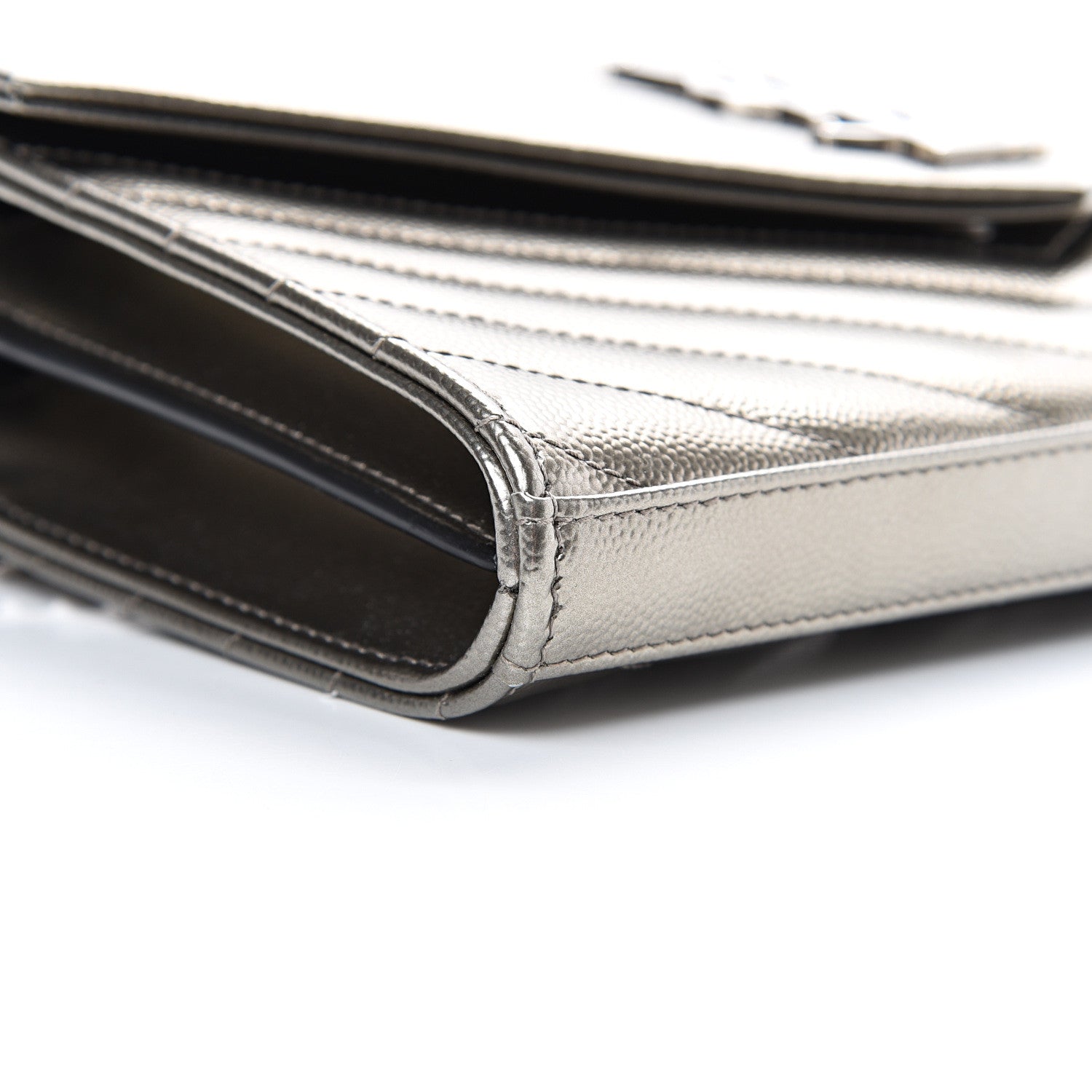 Saint Laurent Metallic Grain De Poudre Matelasse Chevron Monogram Chain Wallet Piombo 9 of 11
