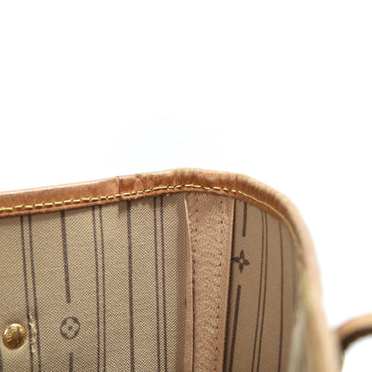 Louis Vuitton Monogram Neverfull MM 10 of 14