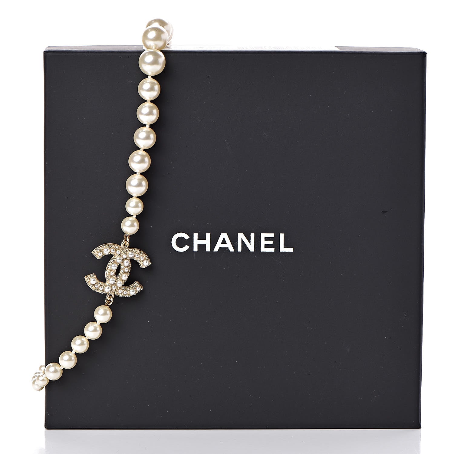 Chanel Pearl CC Short Necklace Gold 7 of 7