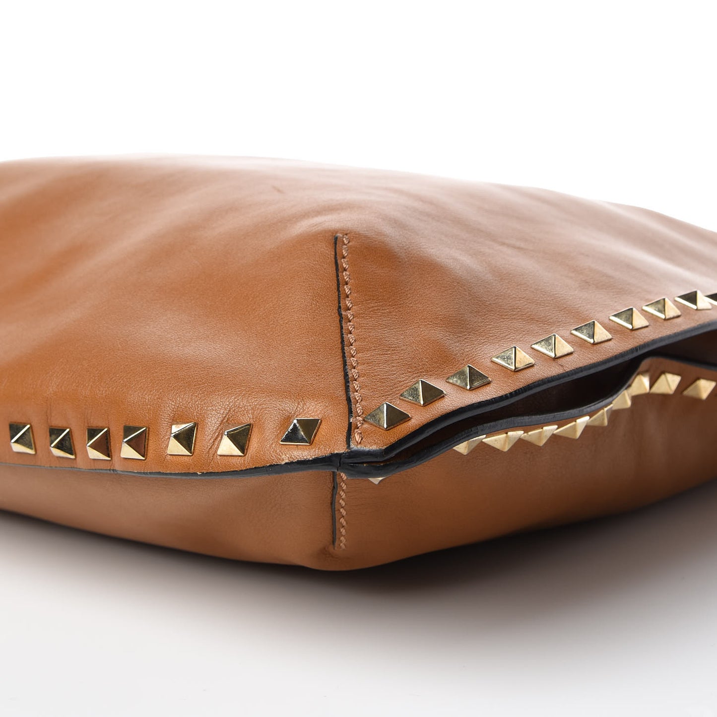 Vitello Rockstud Hobo Camel