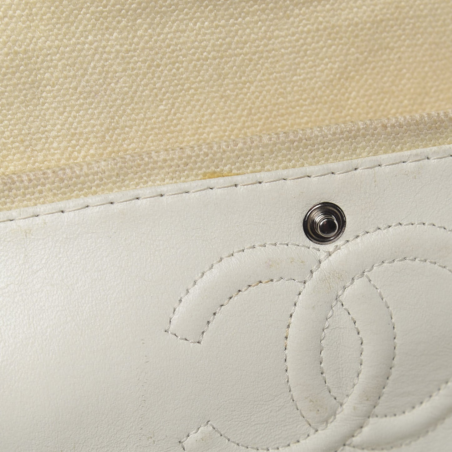 Canvas Quilted Medium Flap Beige