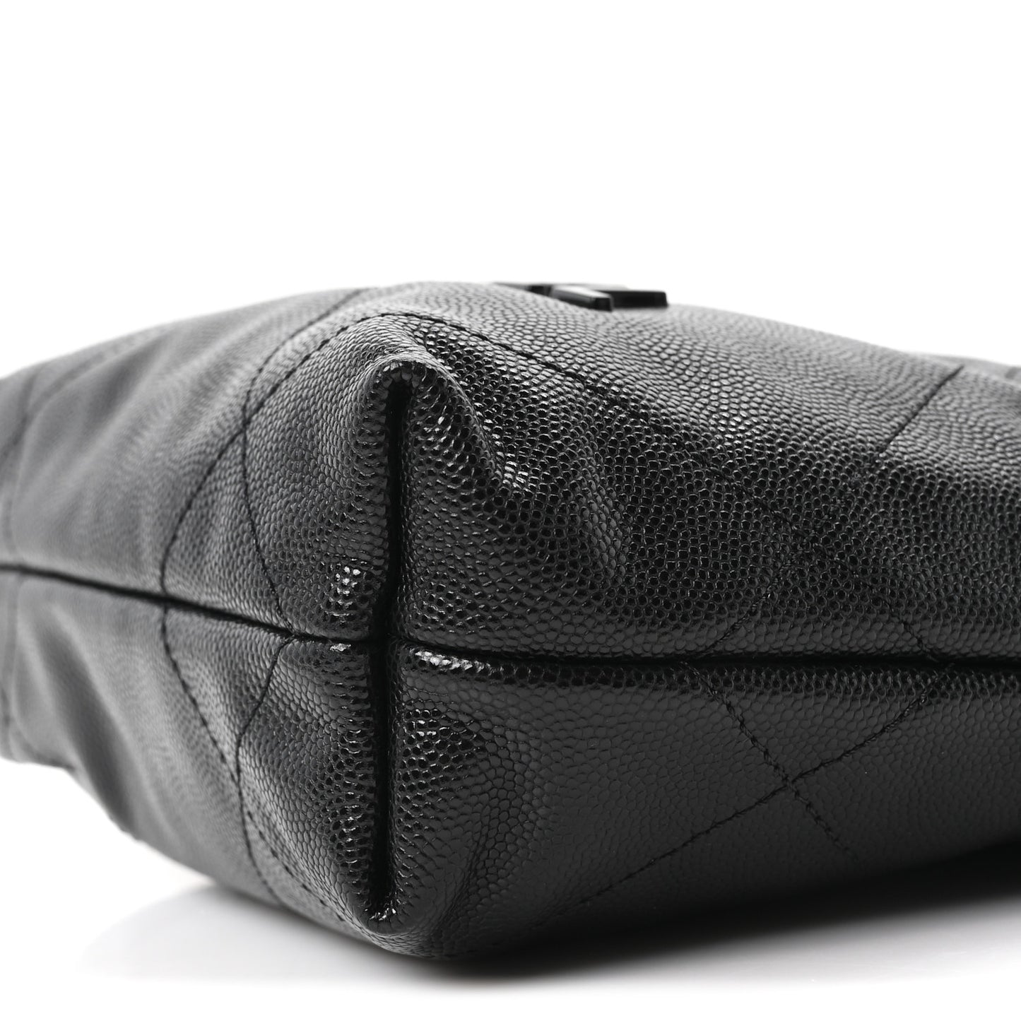 Shiny Caviar Quilted Monochrome Mini Chanel 22 Black